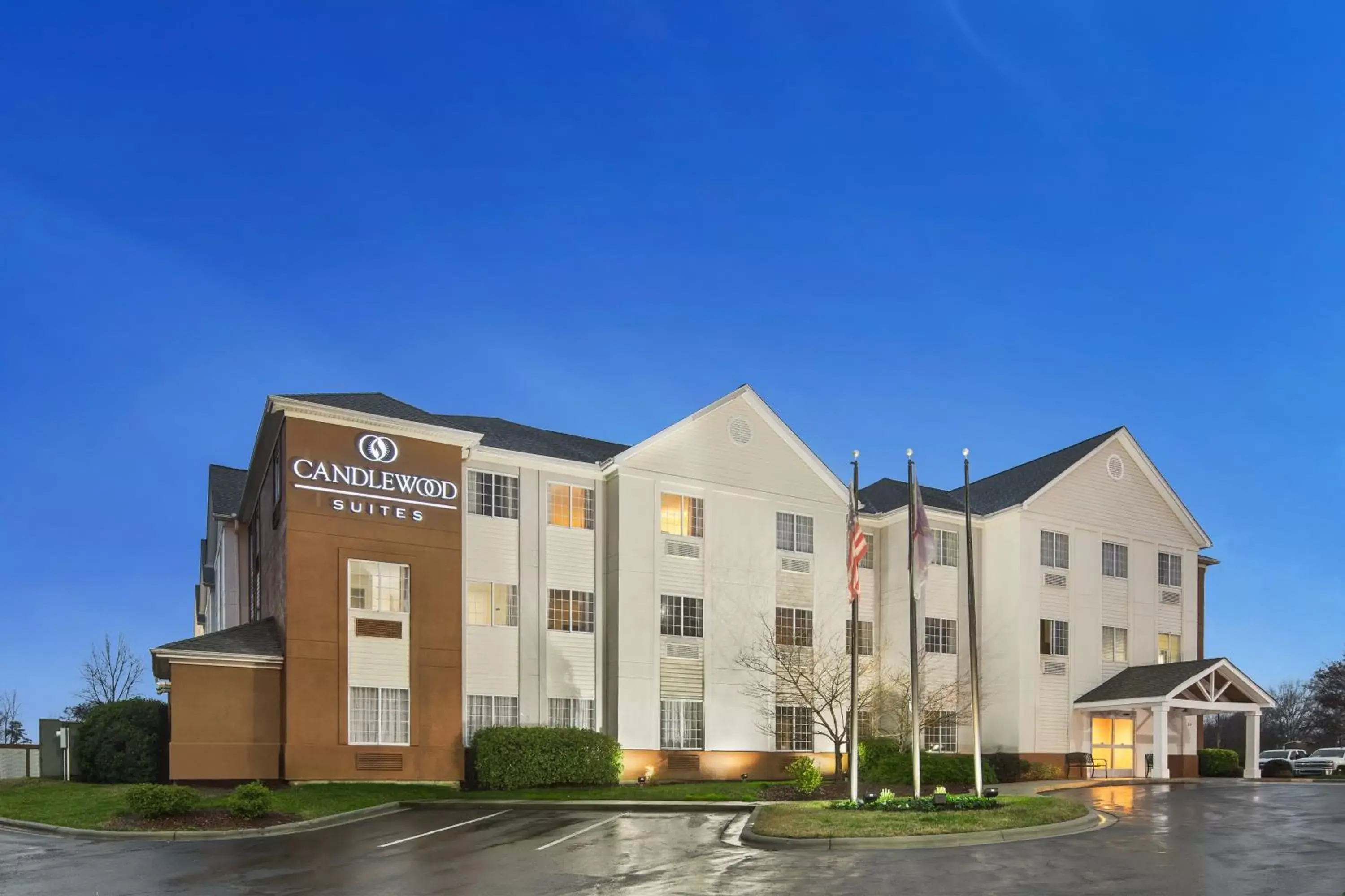 Property building in Candlewood Suites - Charlotte - Arrowood, an IHG Hotel