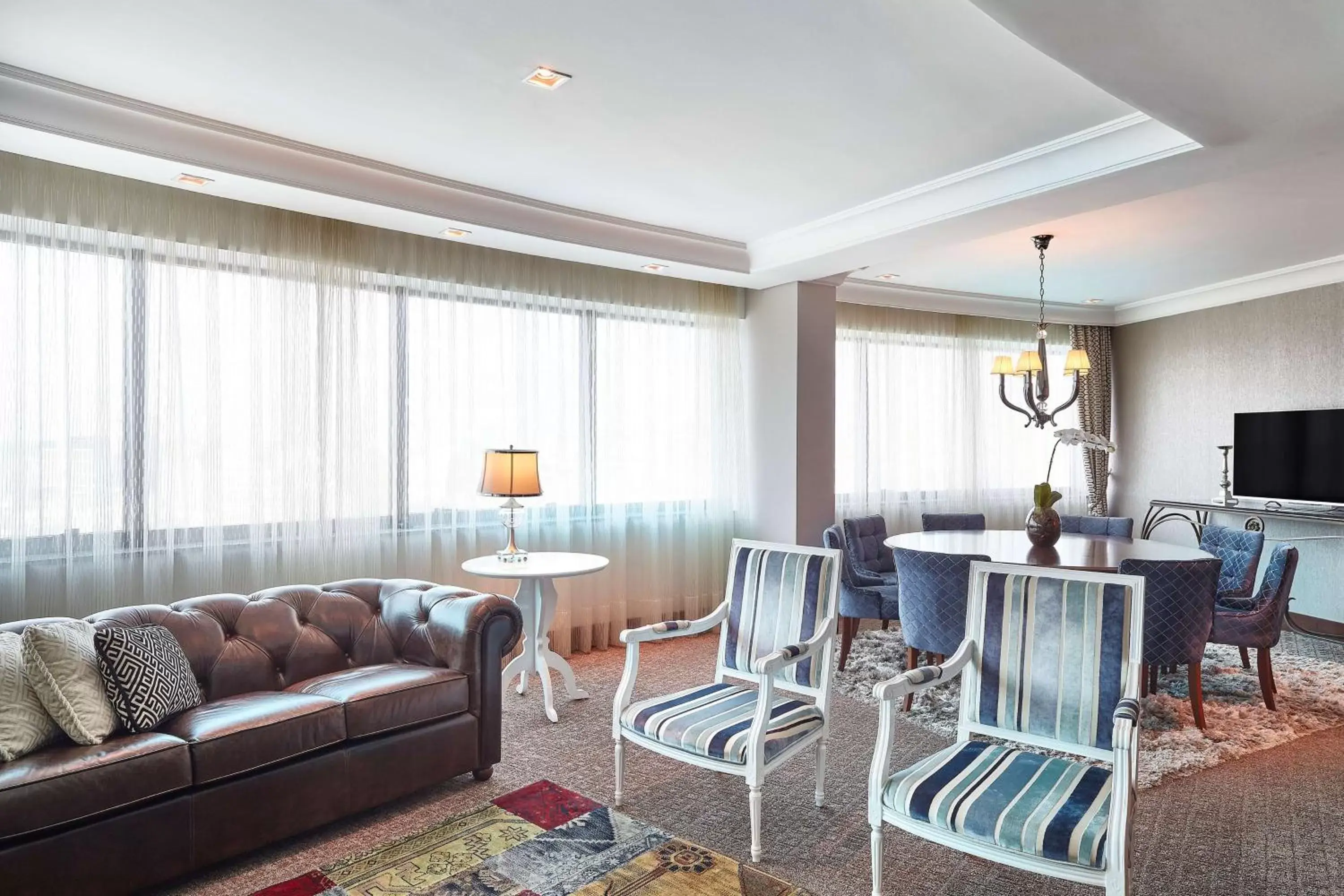 Bedroom, Seating Area in Hilton Porto Alegre, Brazil