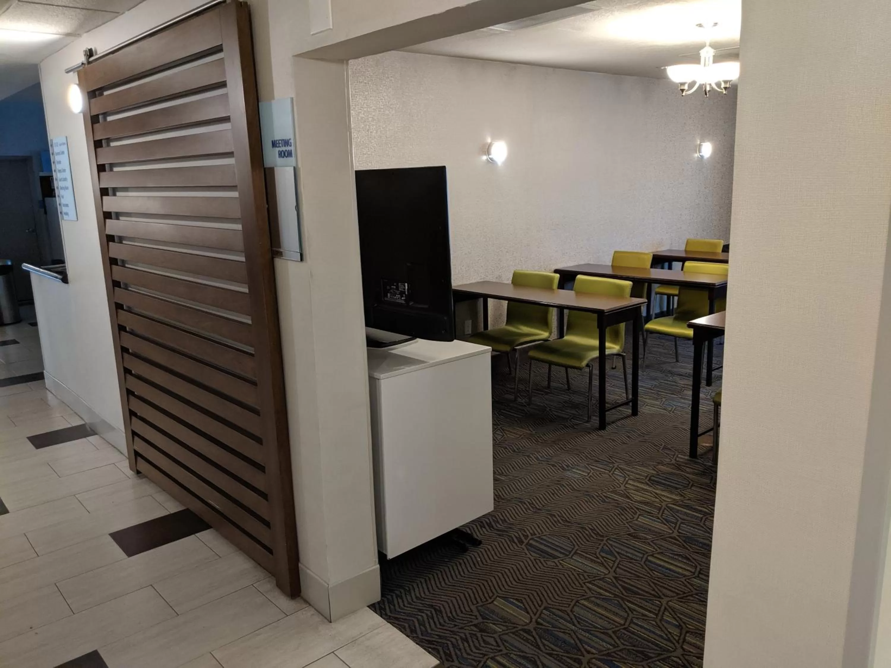 Meeting/conference room in Holiday Inn Express Venice by IHG