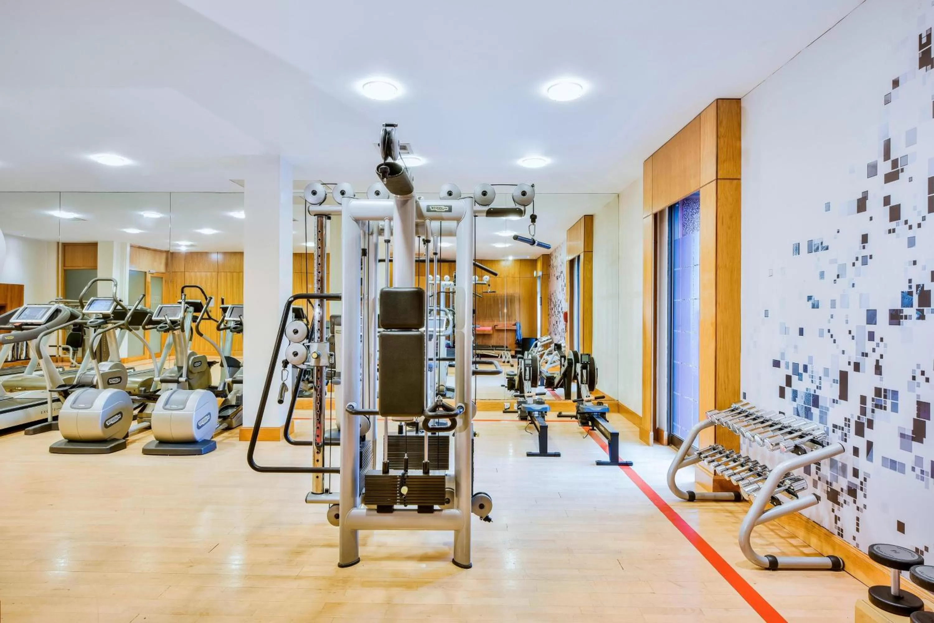 Fitness centre/facilities in Sheraton Skyline Hotel London Heathrow