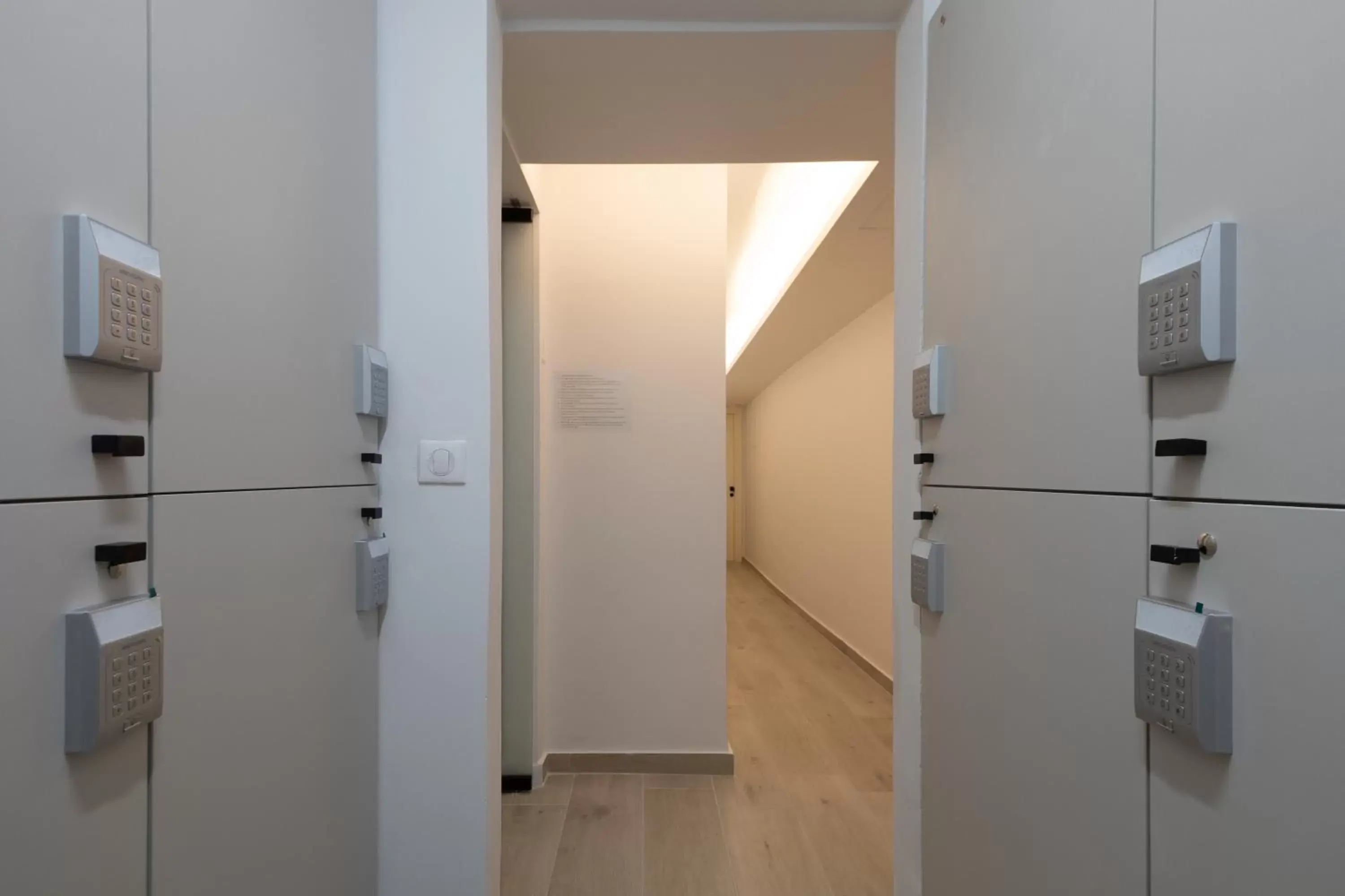 microwave, Bathroom in LUX&EASY Athens Downtown Residences