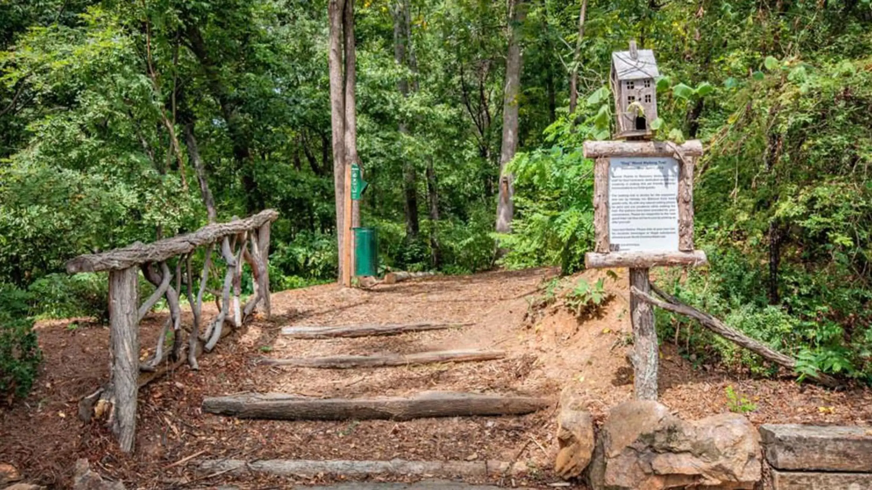 Property building in Holiday Inn Asheville East-Blue Ridge Pkwy by IHG Property building in Holiday Inn Asheville East-Blue Ridge Pkwy by IHG