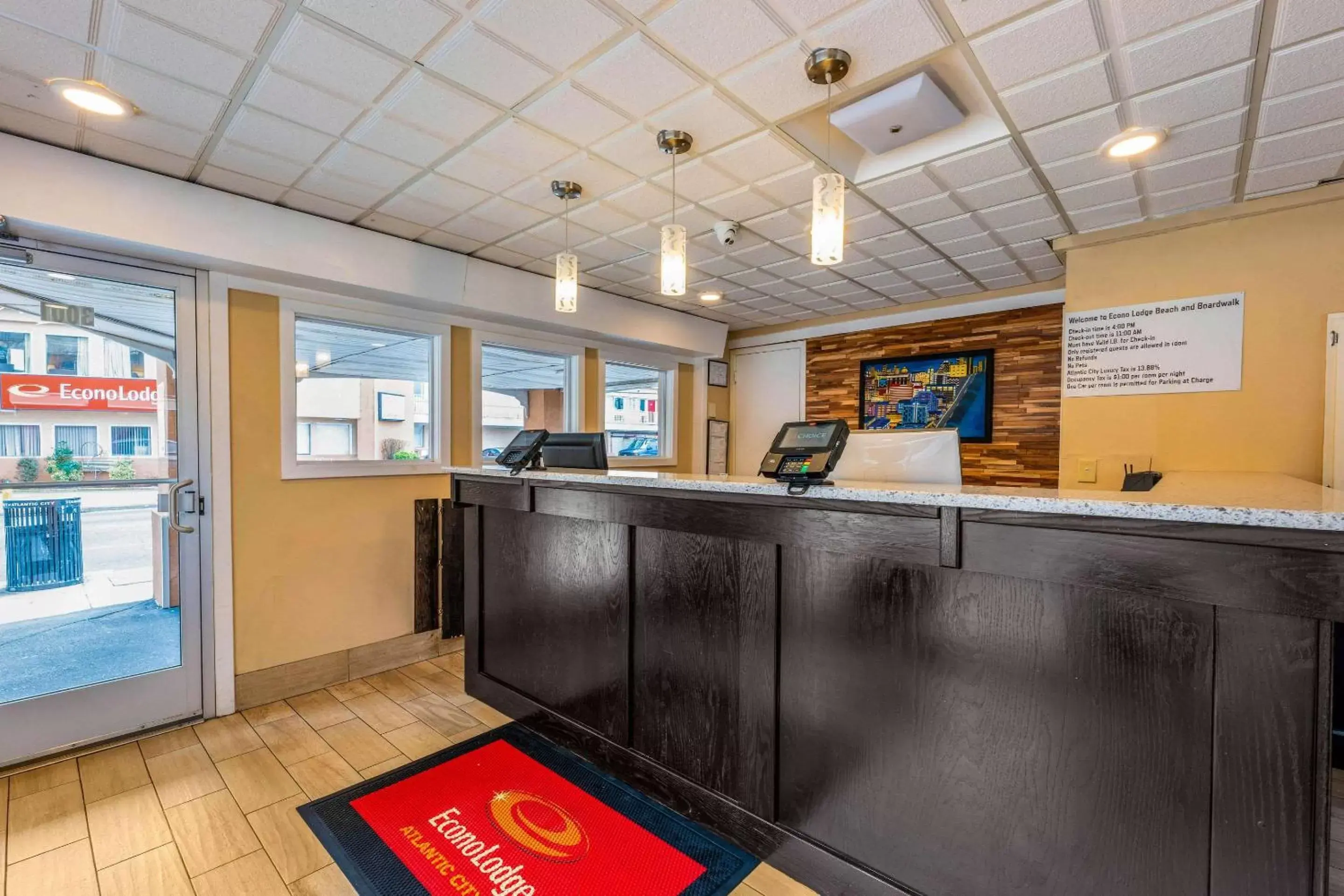 Lobby or reception in Econo Lodge Beach and Boardwalk Lobby or reception in Econo Lodge Beach and Boardwalk