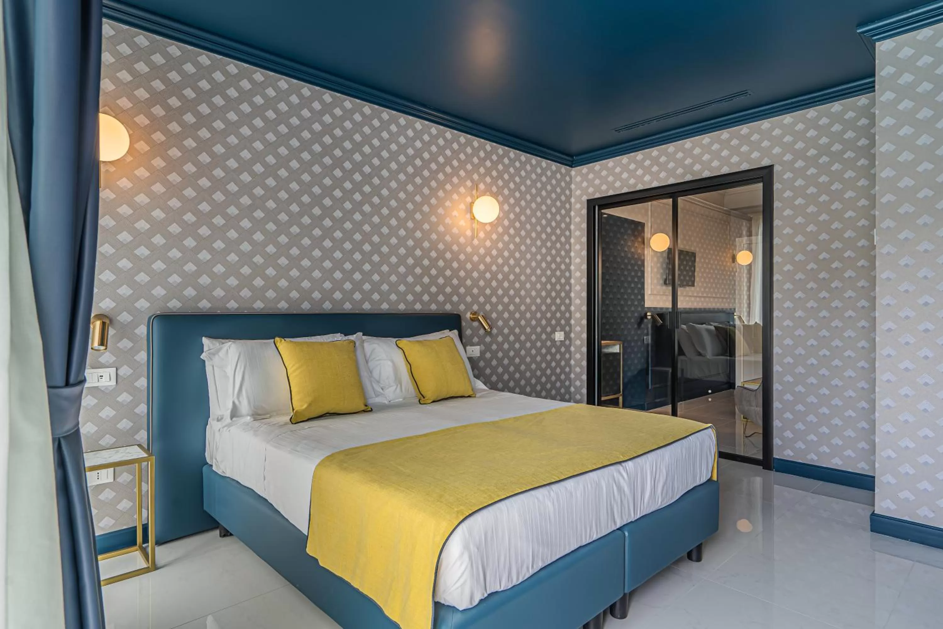 Bedroom, Bed in Hotel Mary