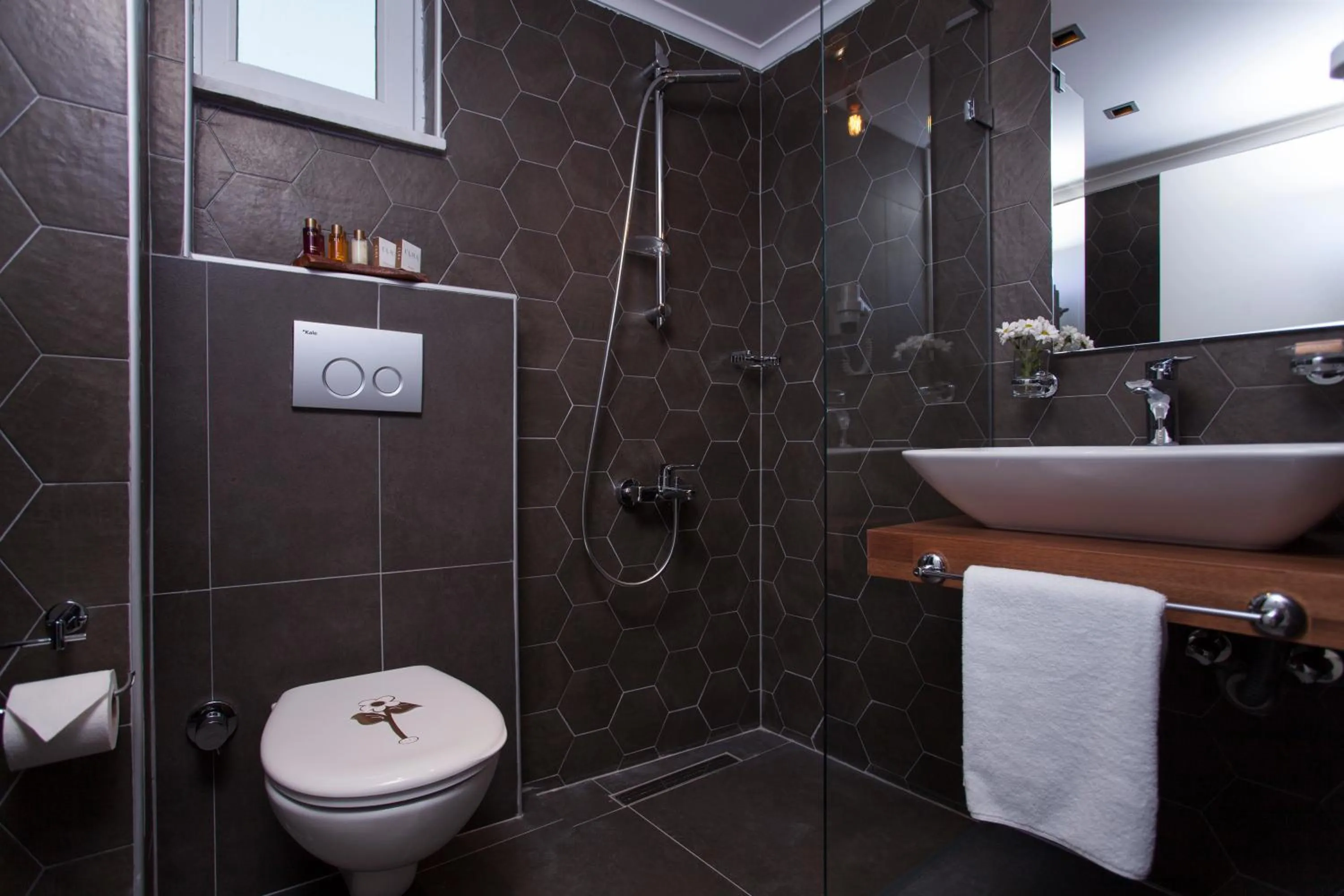 Bathroom in Hotel Cura