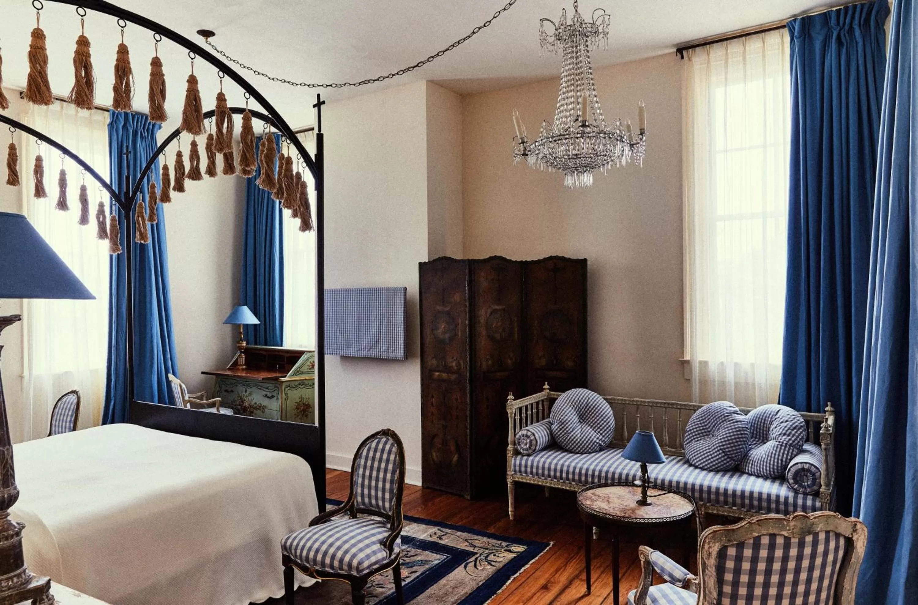 Photo of the whole room, Bed in Hotel Peter and Paul, an Ash Hotel