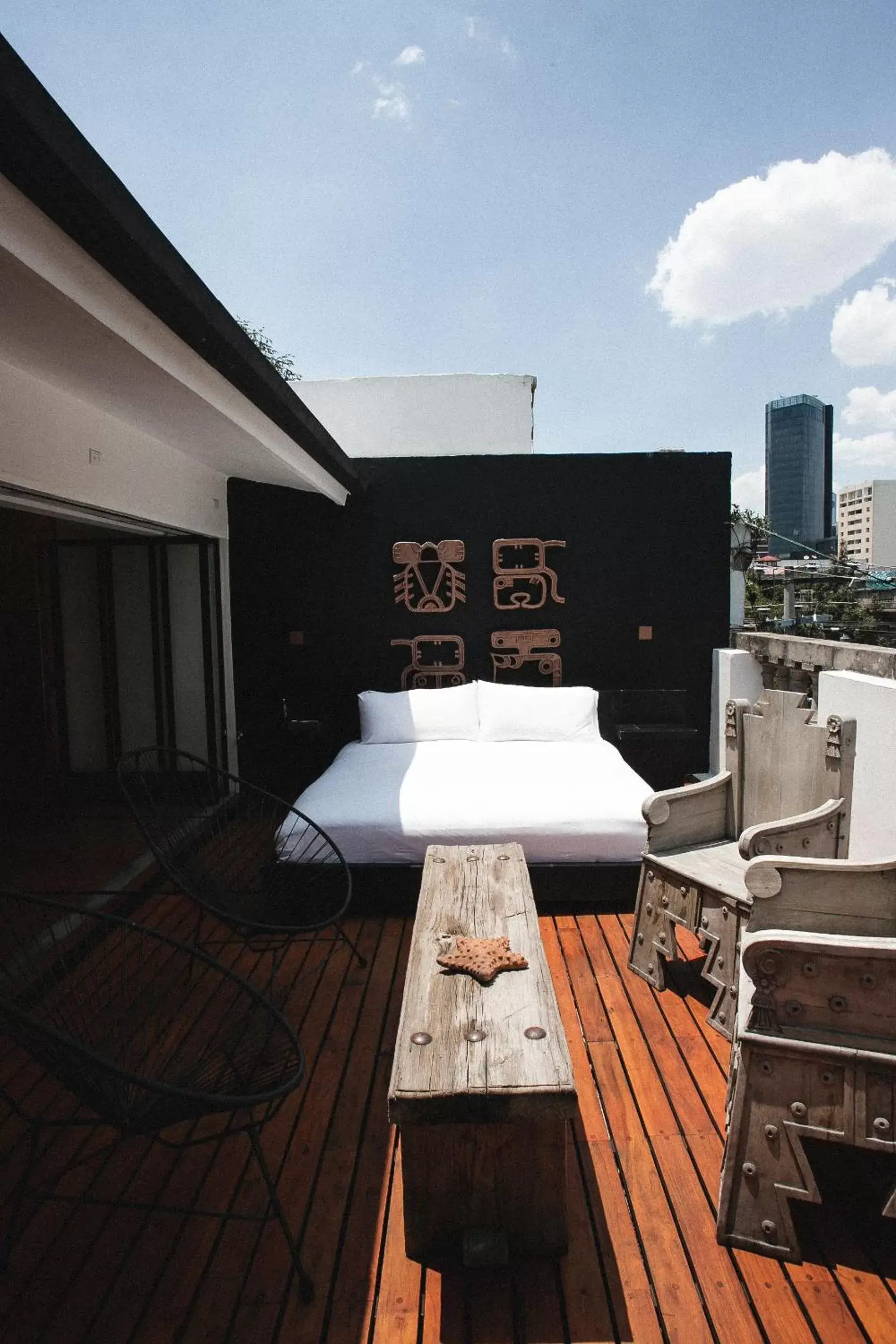 Bedroom in La Valise Mexico City