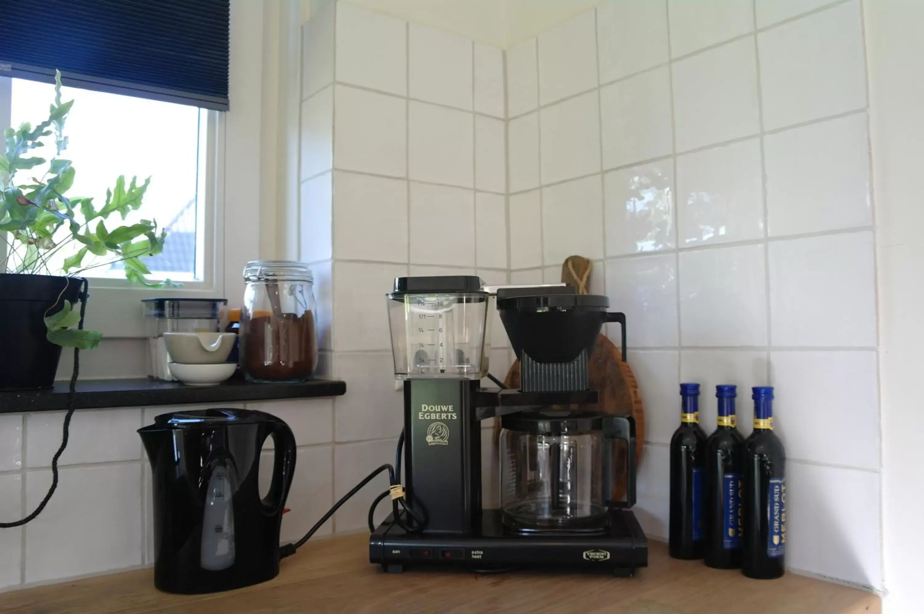 Coffee/Tea Facilities in De Parel B&B