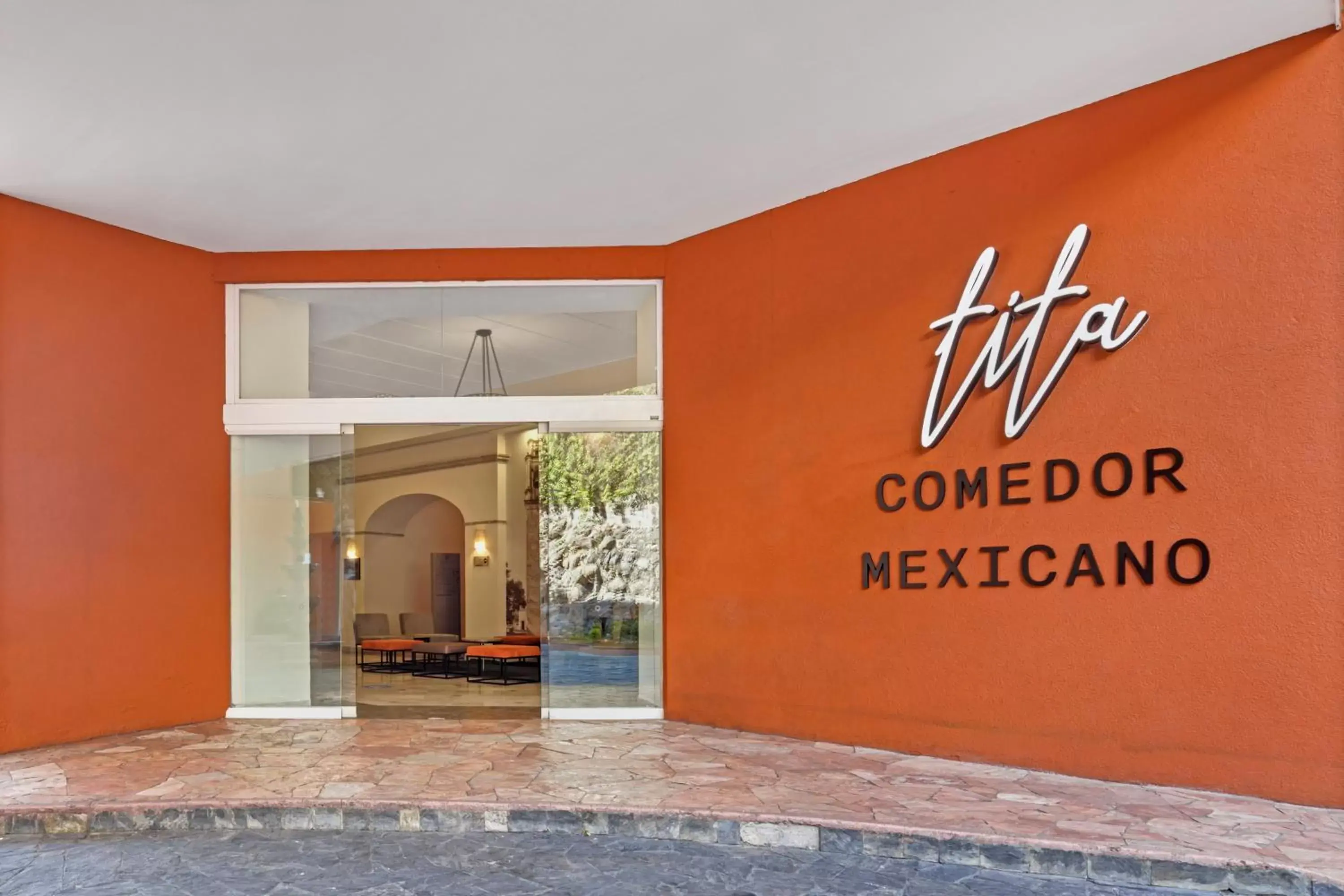 Restaurant/places to eat in Fiesta Inn Cuernavaca