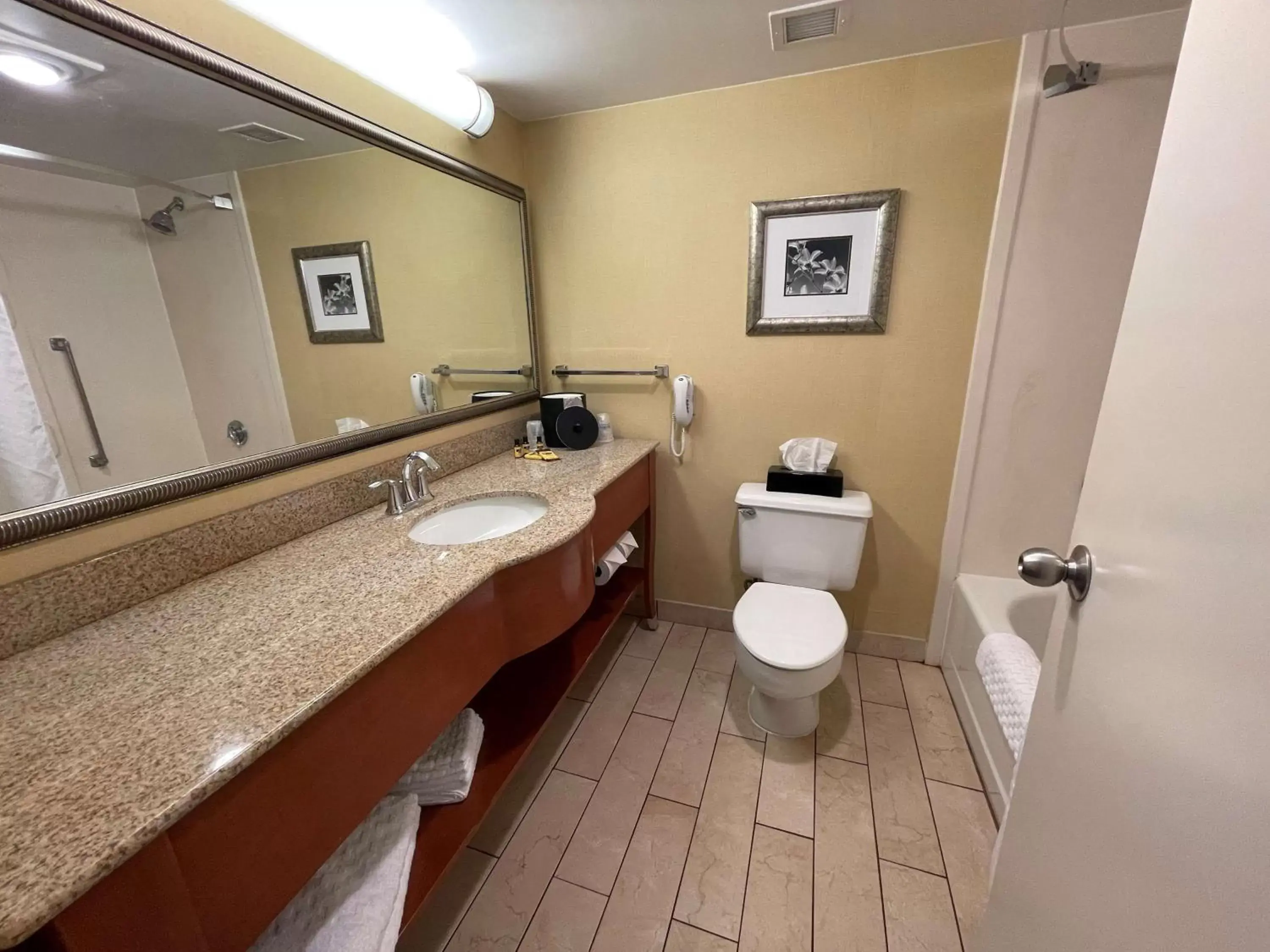 Bathroom in Best Western Plus Waterville Grand Hotel