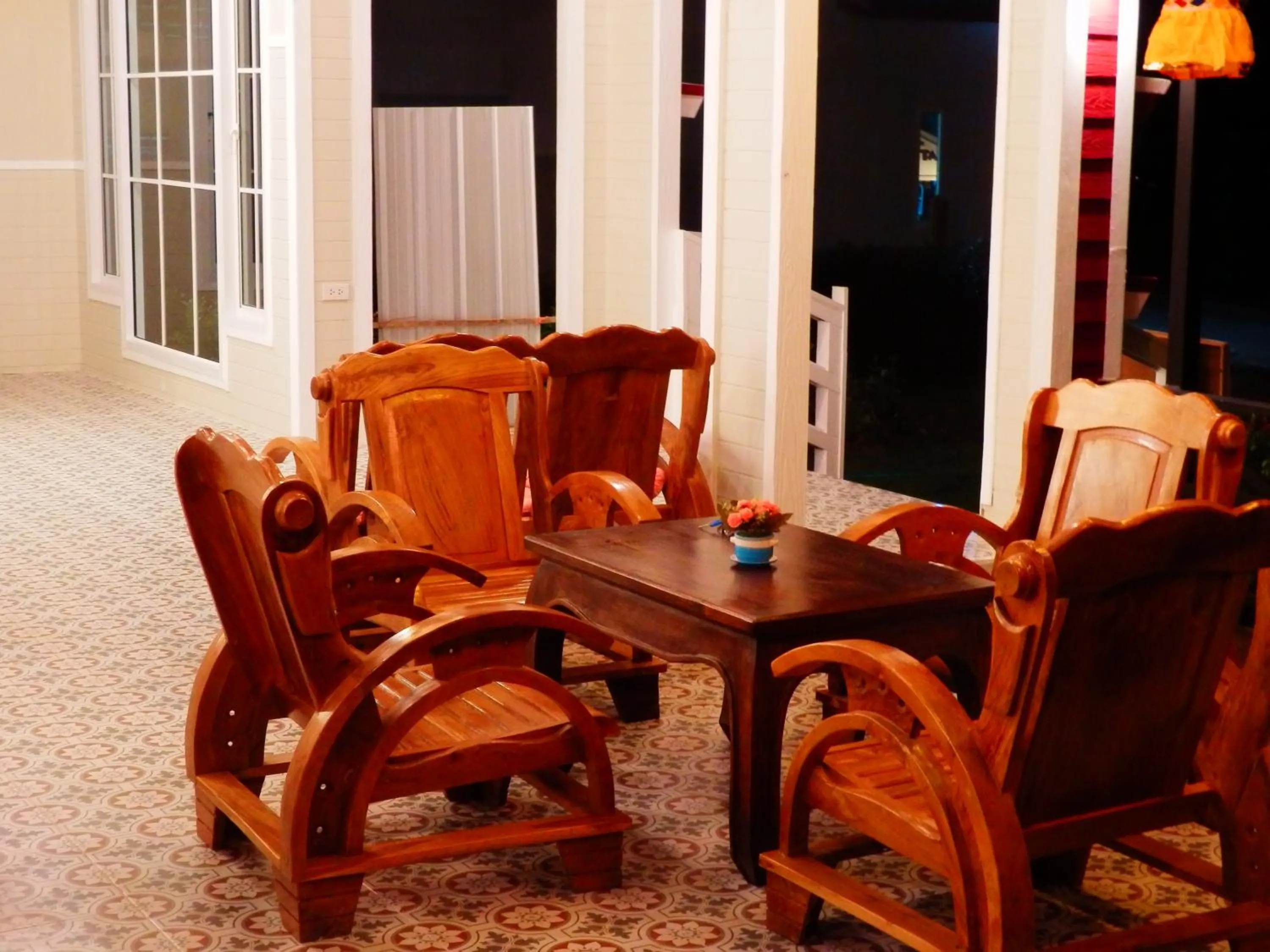 Restaurant/places to eat in My Home Lantawadee Resort