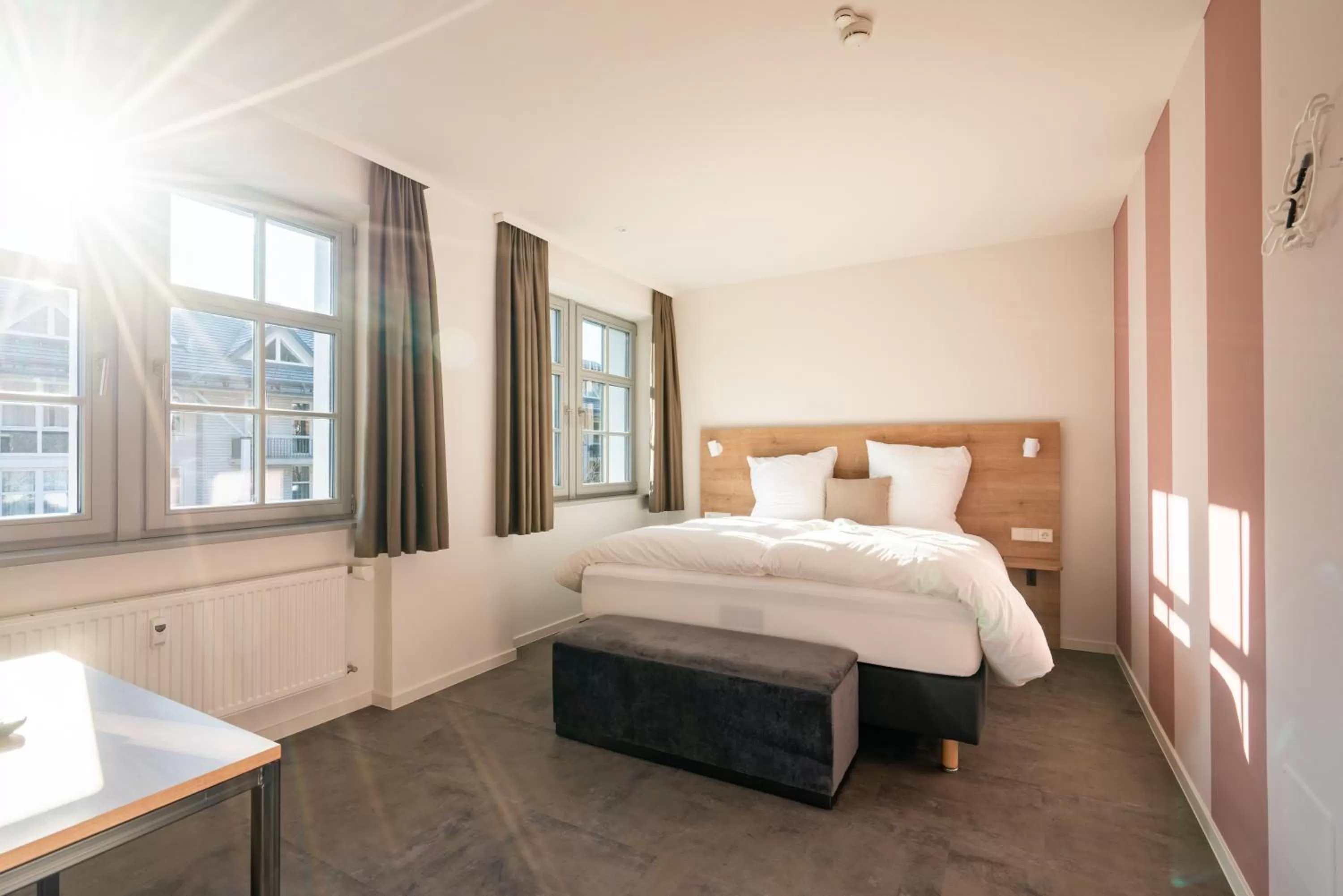 Photo of the whole room, Bed in coucou hotel & kuckucks-stube (Titisee)