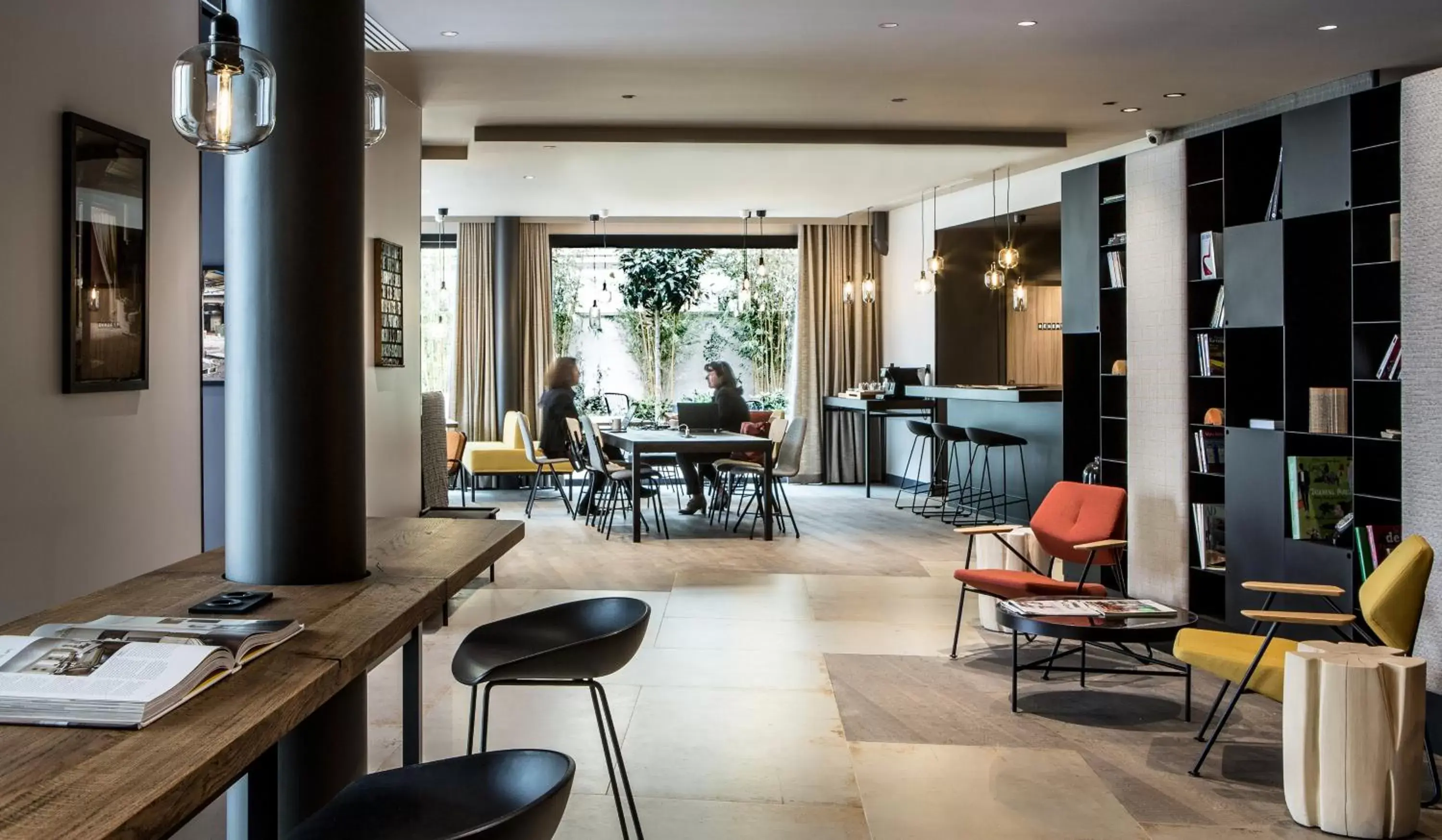 Seating area, Restaurant/Places to Eat in L'Imprimerie Hôtel