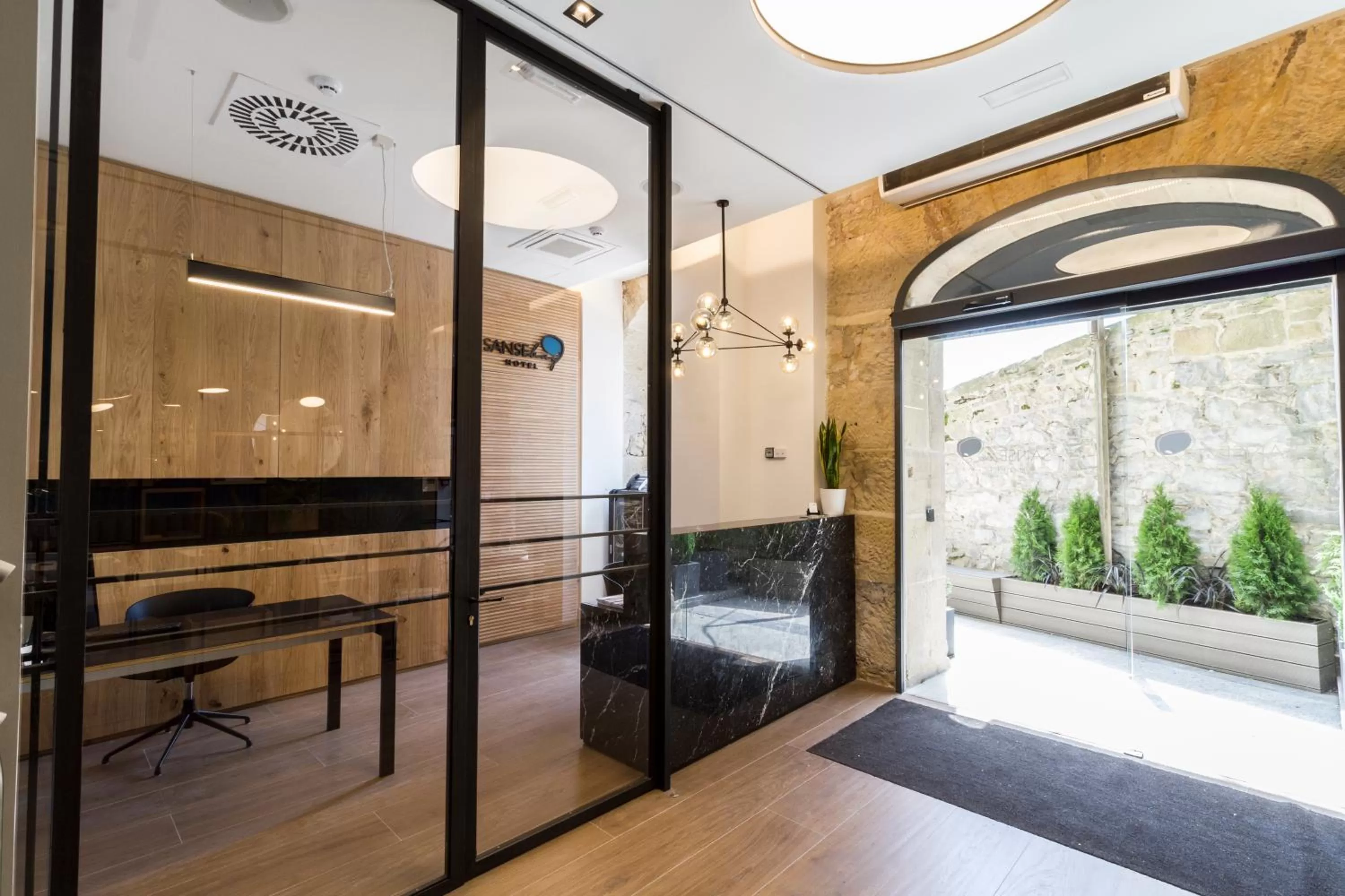 Spring in Hotel SANSEbay