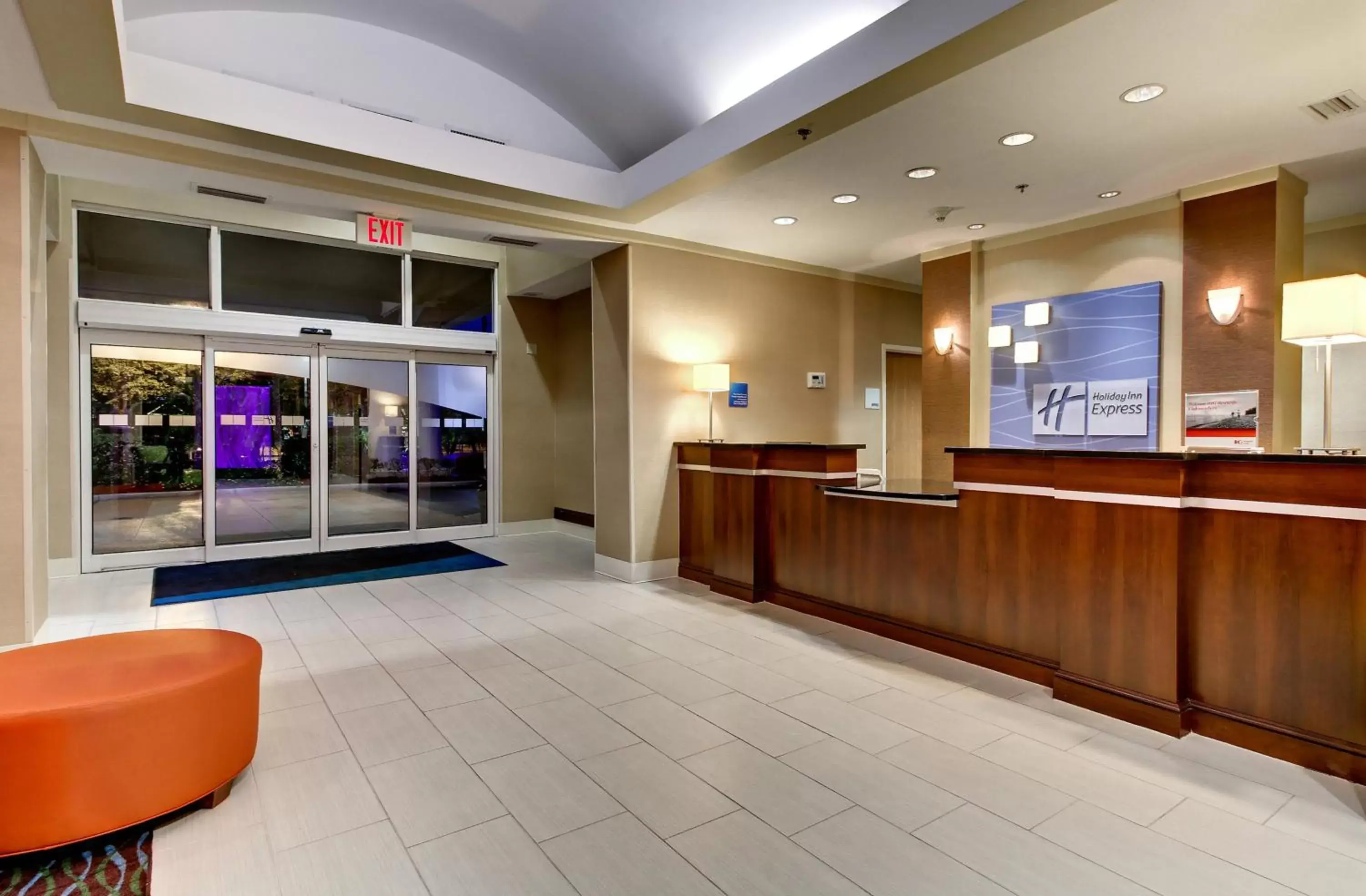 Property building, Lobby/Reception in Holiday Inn Express & Suites Jacksonville South - I-295, an IHG Hotel