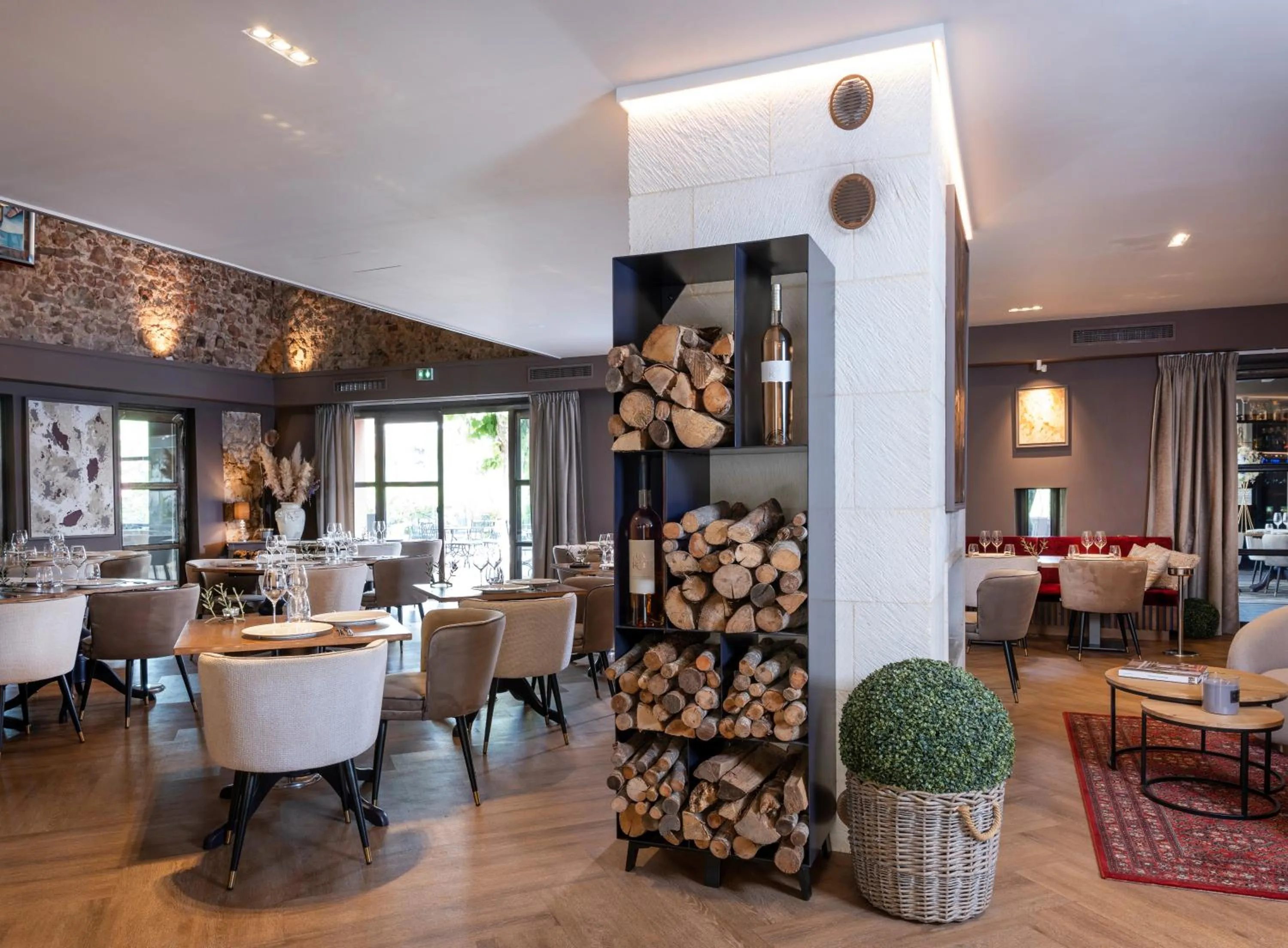 Restaurant/places to eat in La Bastide Du Clos des Roses - Teritoria