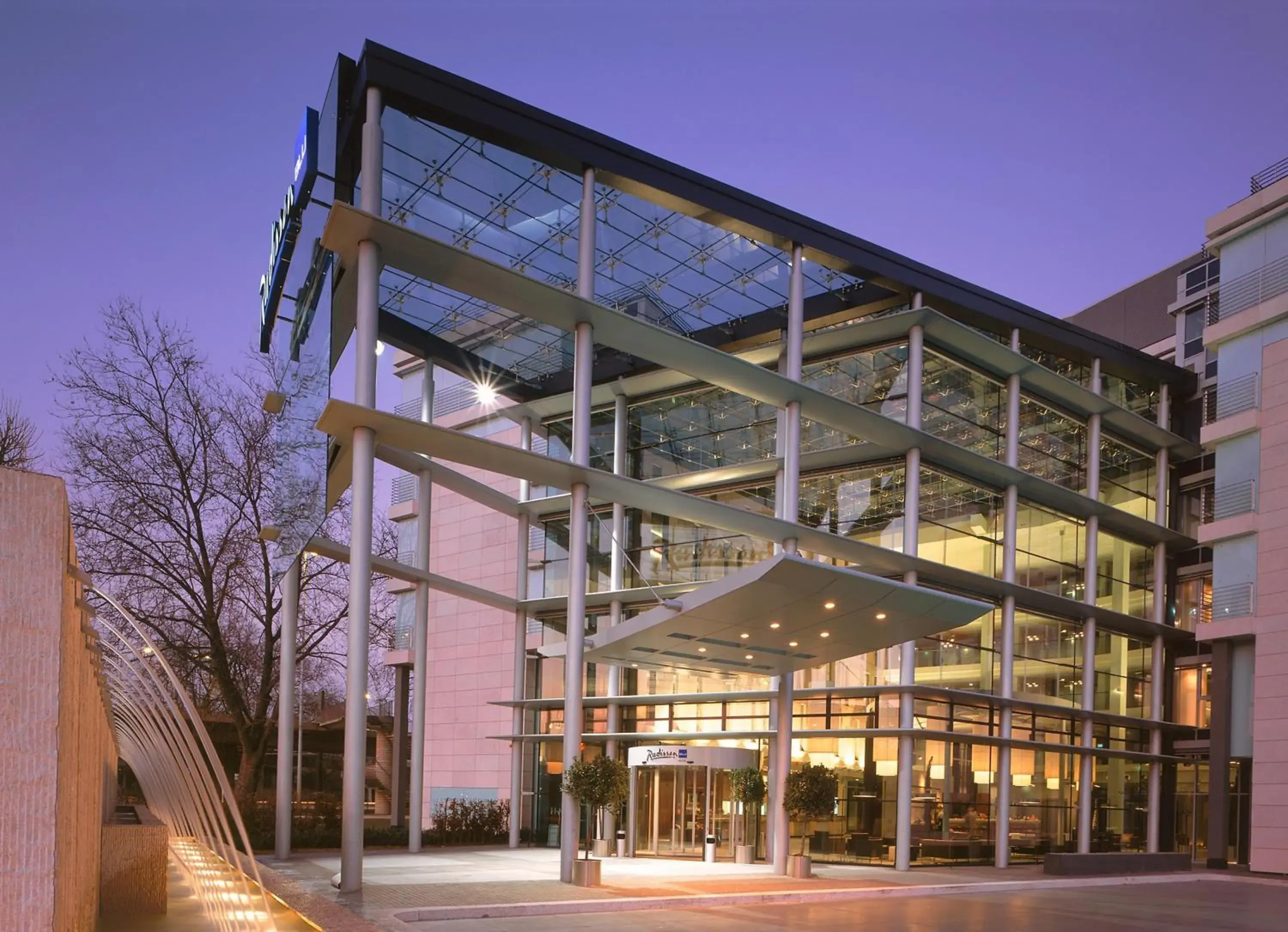 Facade/entrance, Property Building in Radisson Blu Hotel, Cologne