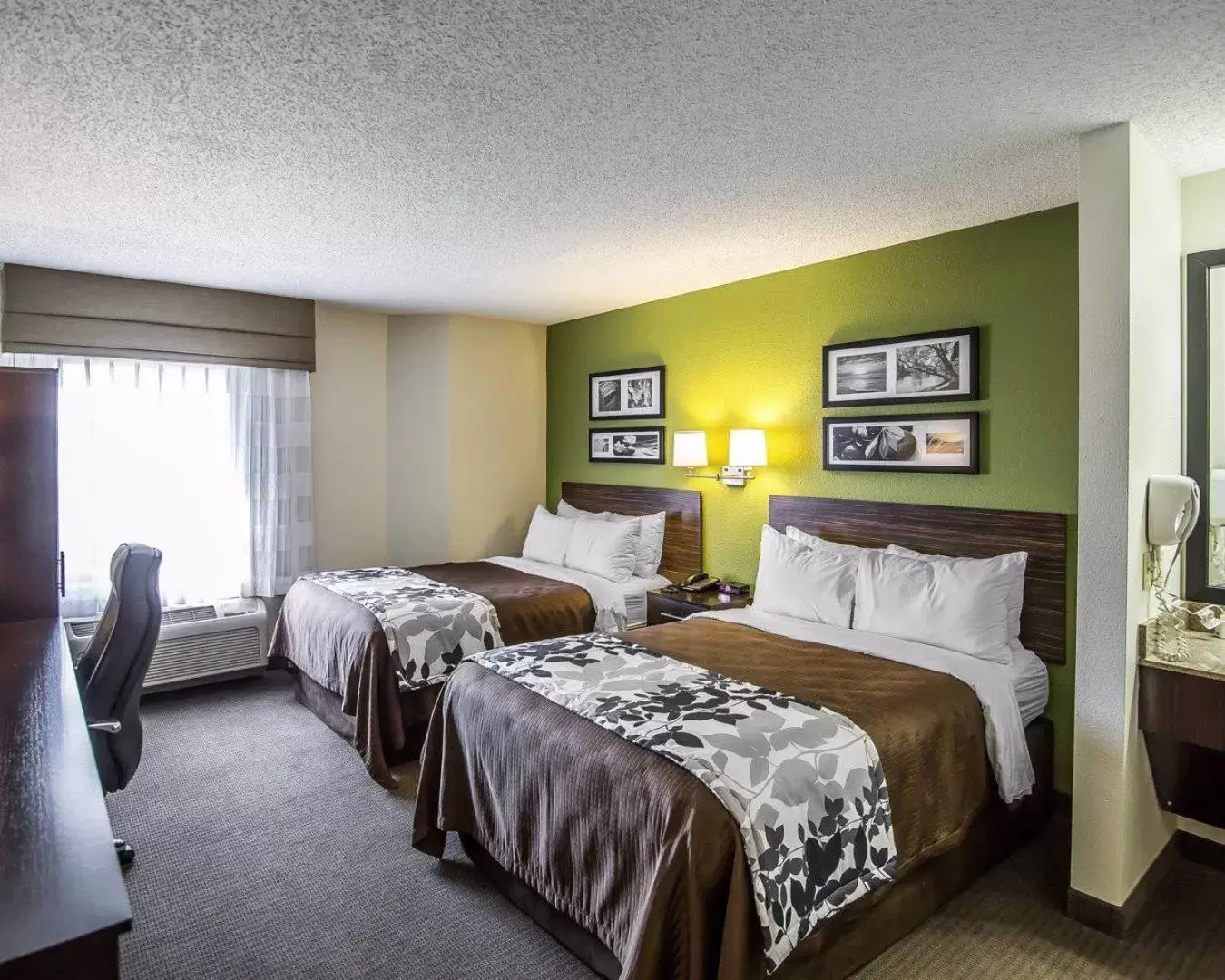 Bedroom, Bed in Sleep Inn South Joplin