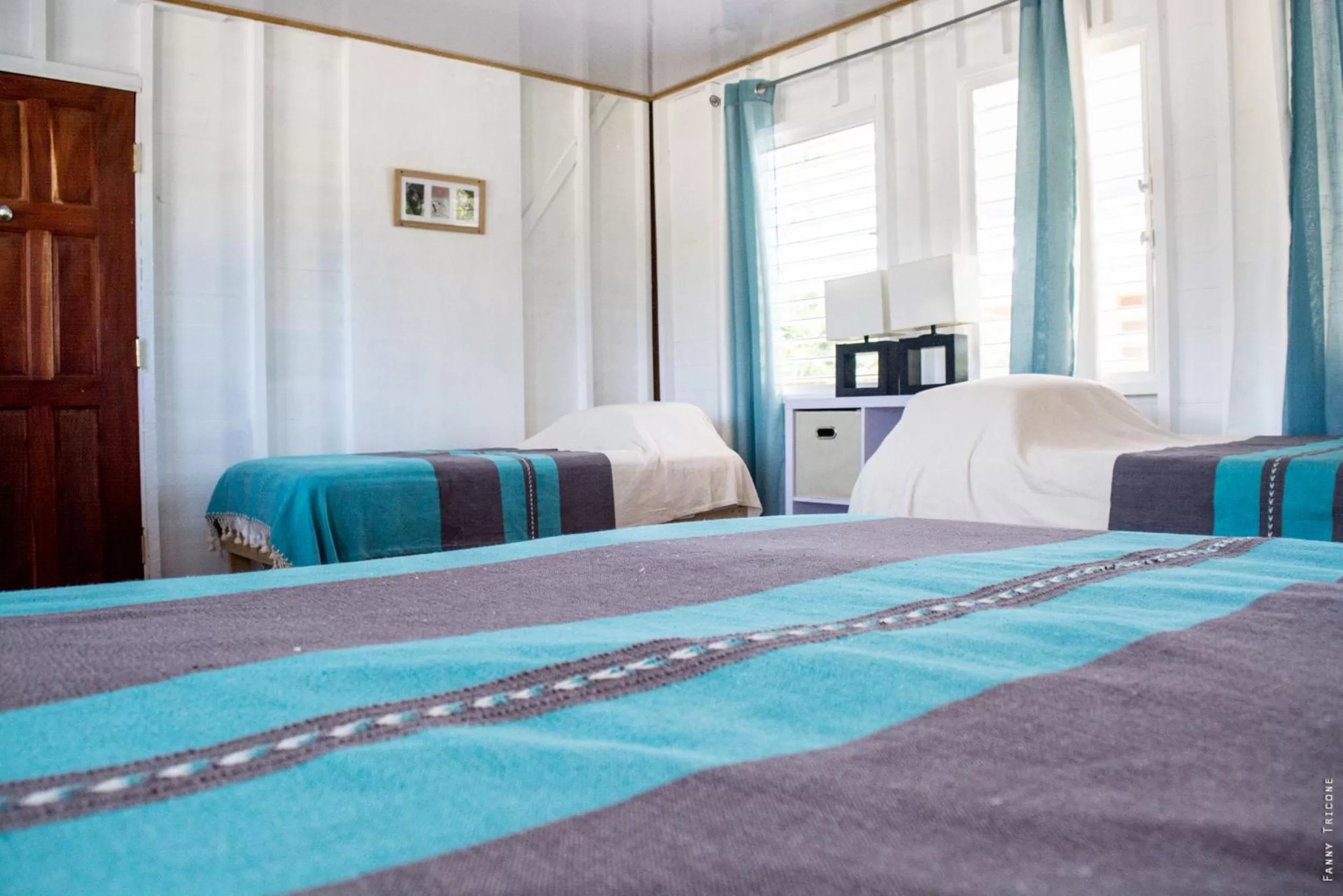 Bedroom, Bed in Horse Cottage