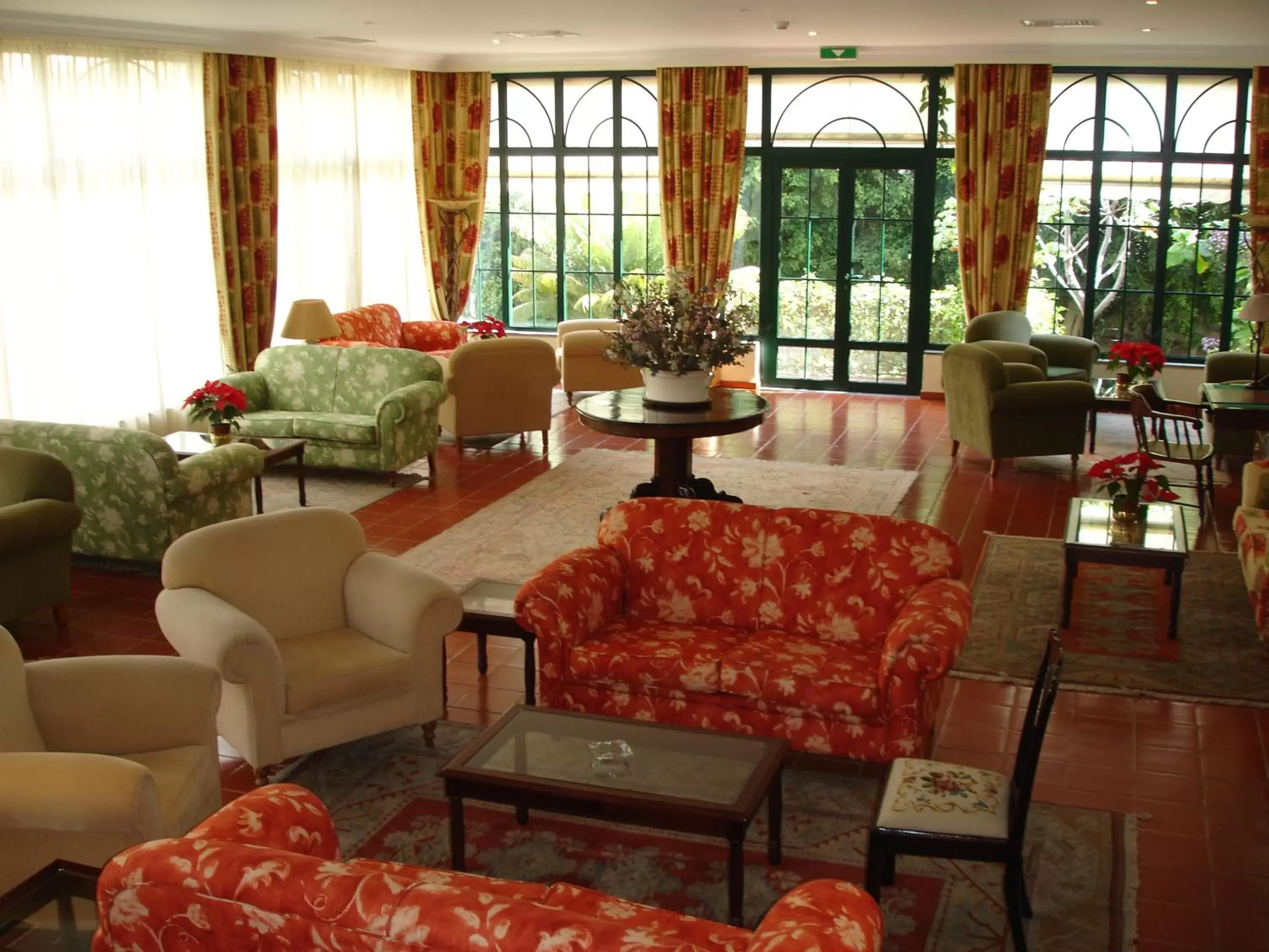 Lounge or bar in Quinta Da Penha De Franca Lounge or bar in Quinta Da Penha De Franca