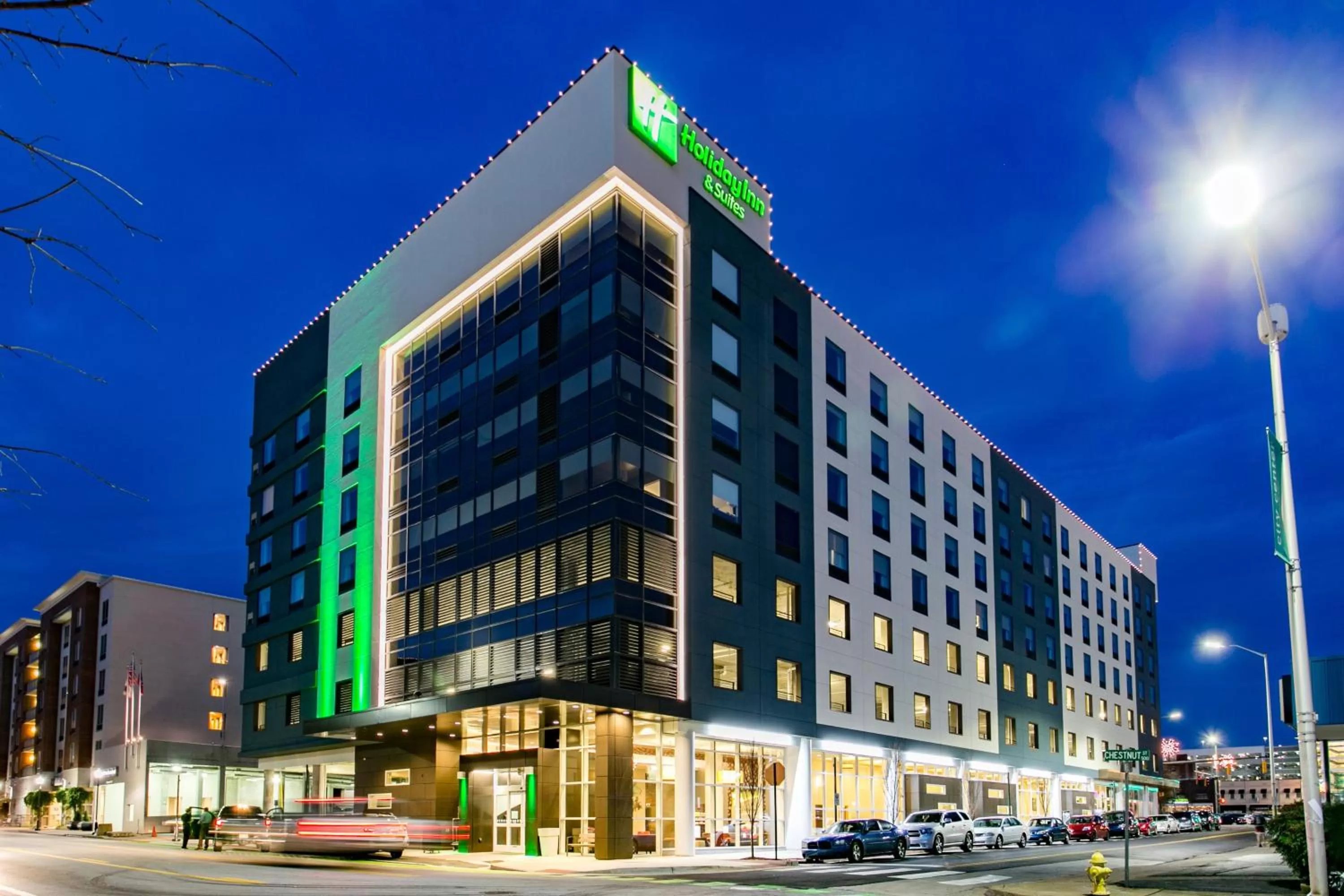 Property building in Holiday Inn Hotel & Suites Chattanooga by IHG