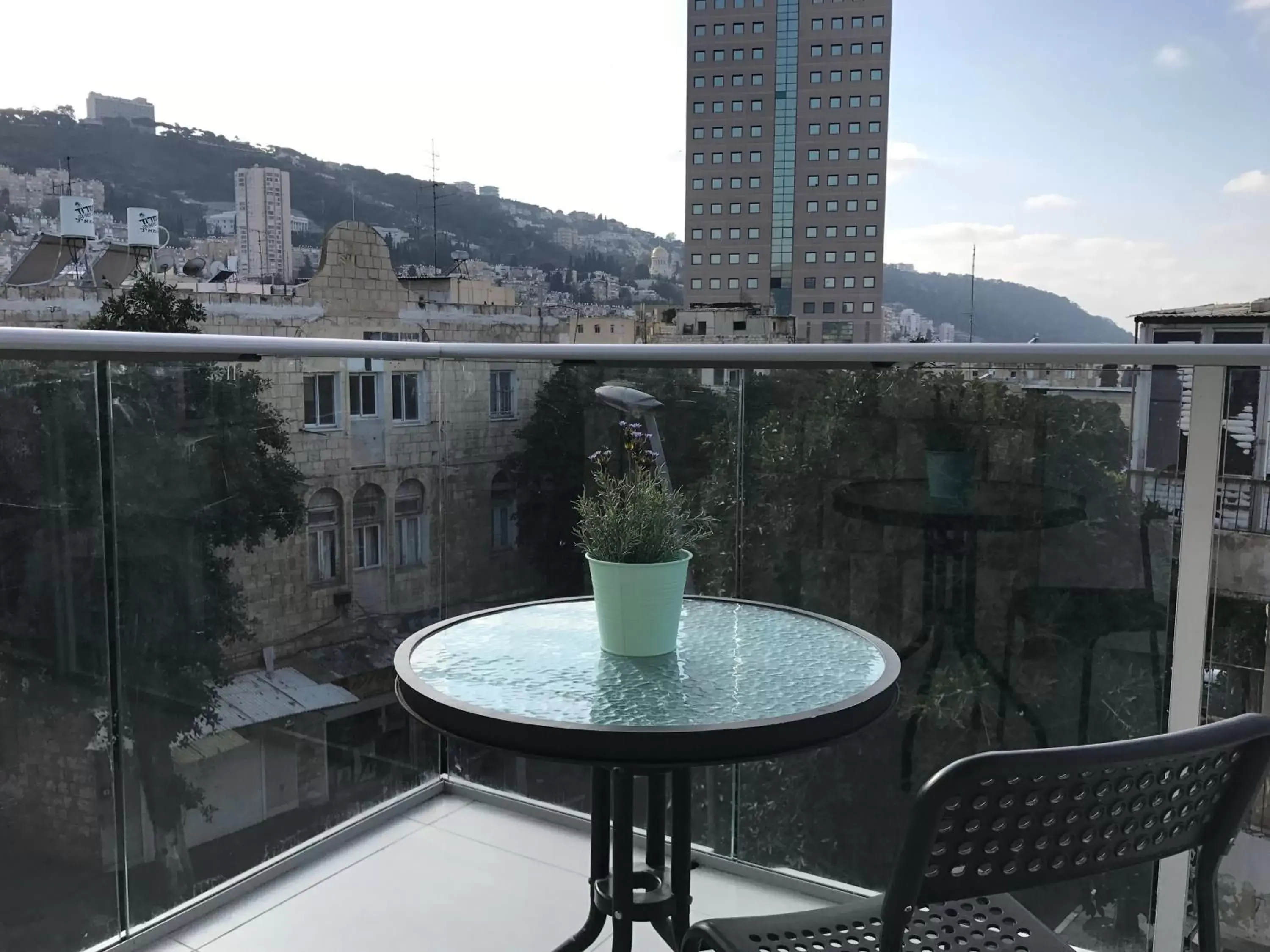 Mountain view, Balcony/Terrace in Eden Hotel