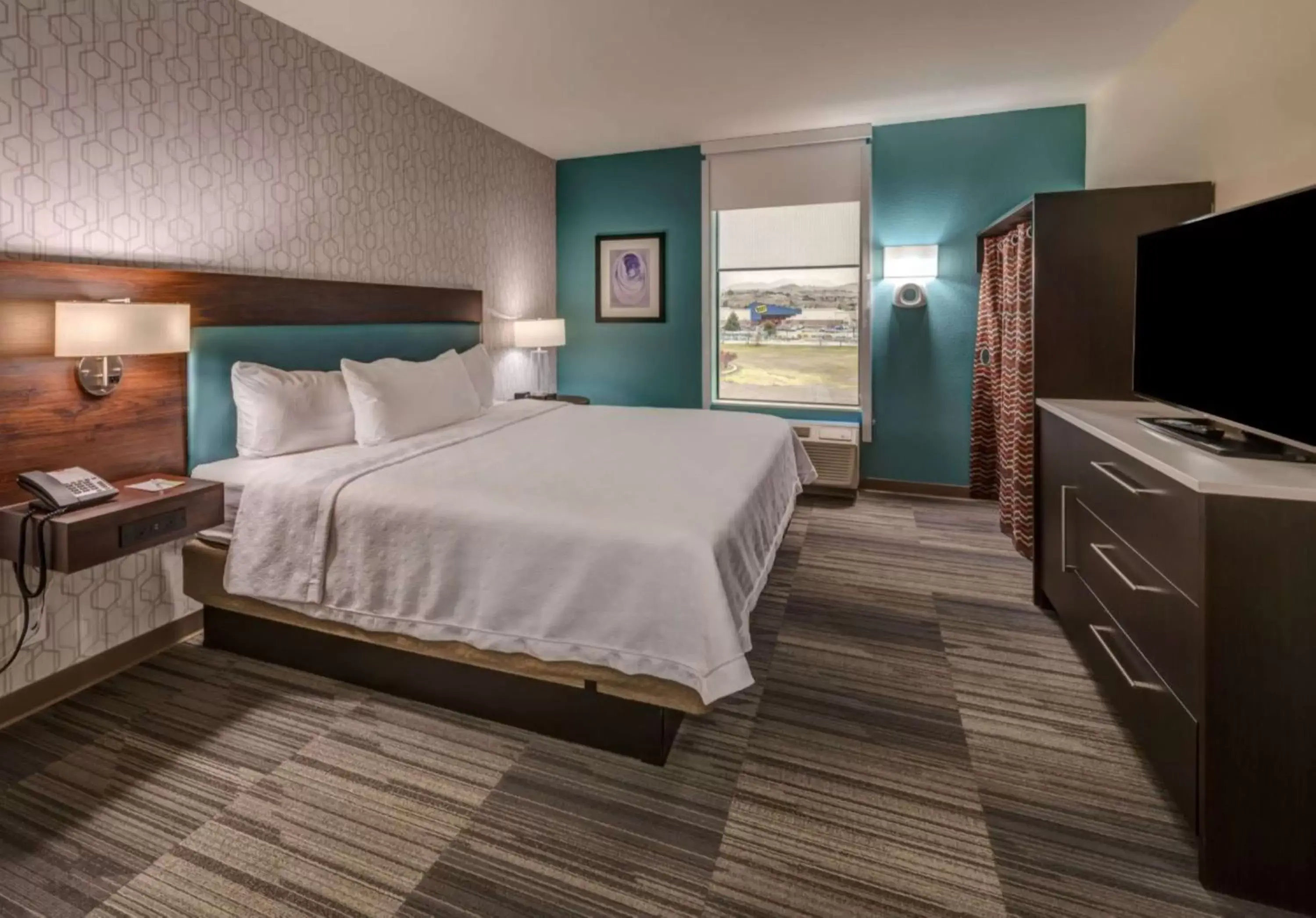Bedroom, Bed in Home2 Suites By Hilton Reno