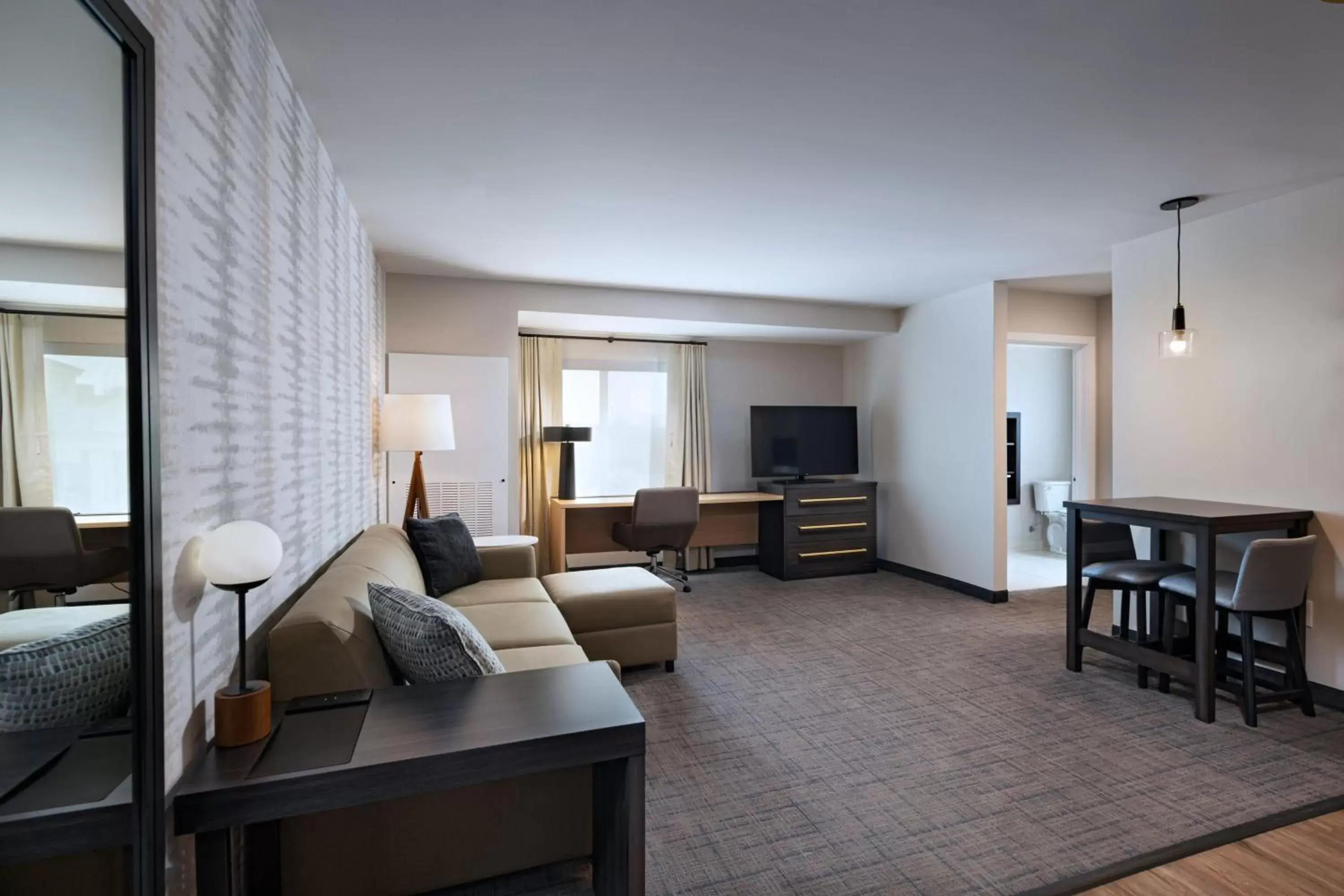 Living room, Seating Area in Residence Inn New Brunswick Tower Center Blvd.