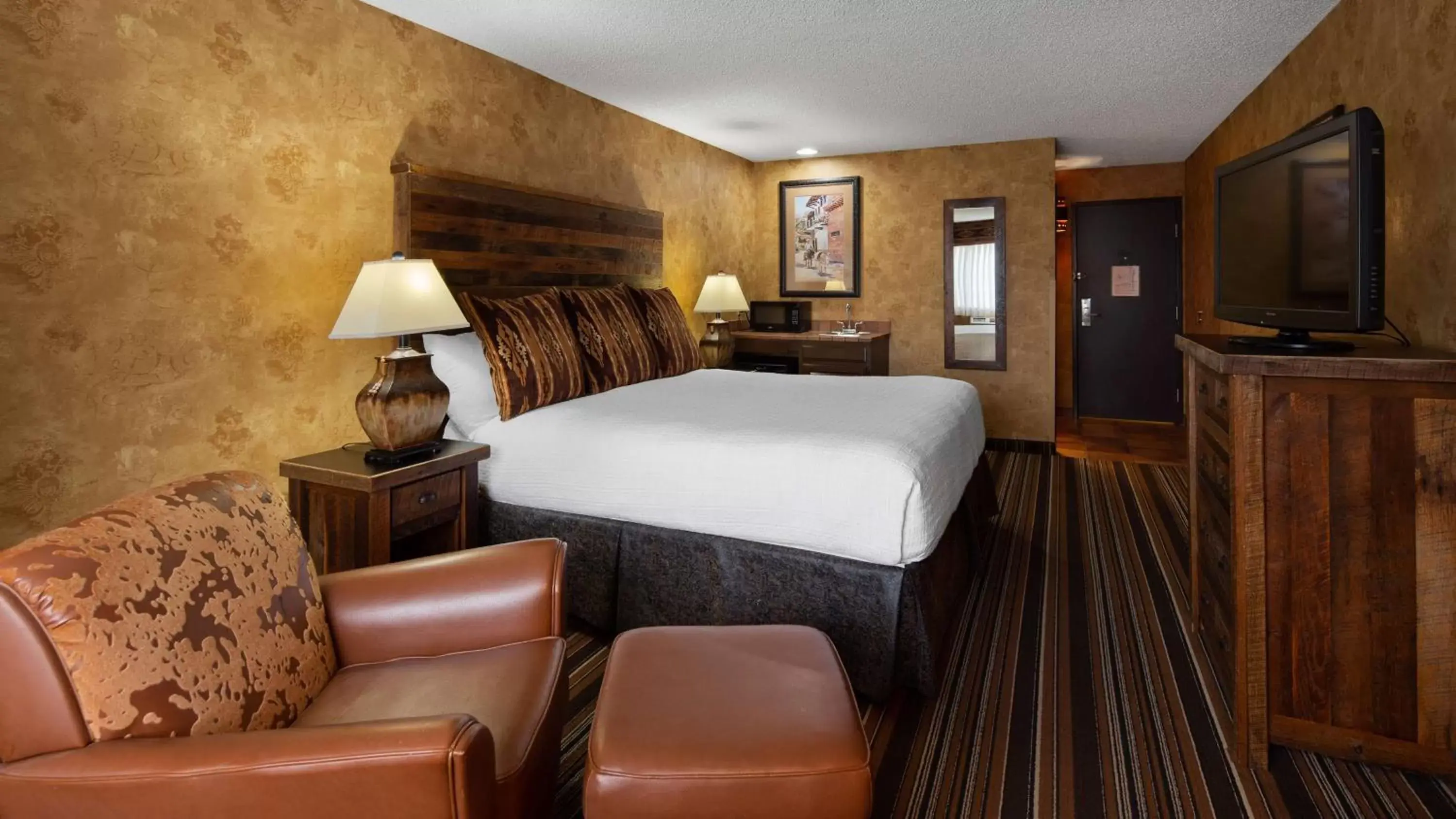 Photo of the whole room, Bed in Best Western Plus Inn of Santa Fe