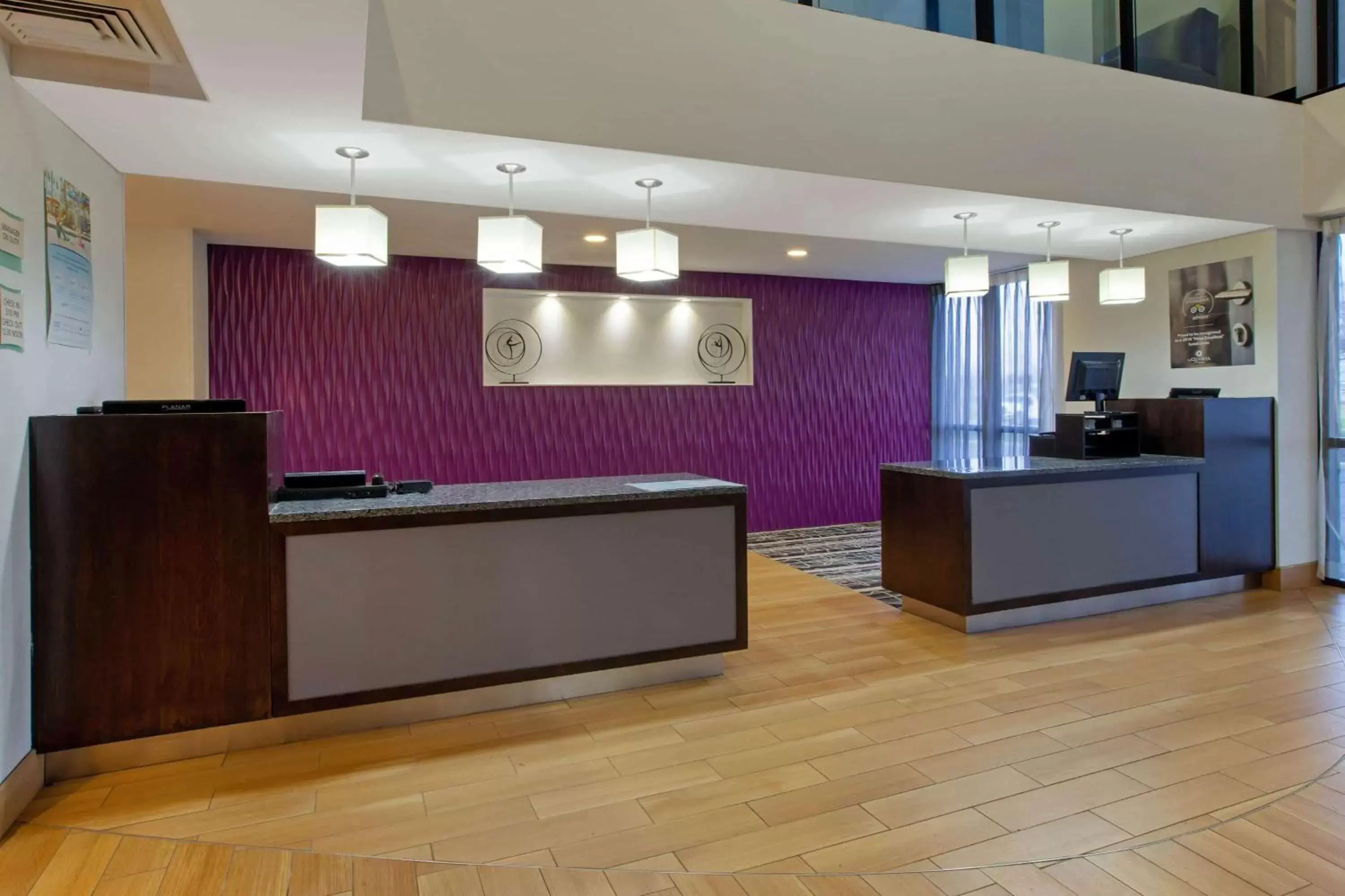 Lobby or reception, Lobby/Reception in La Quinta by Wyndham Detroit Metro Airport