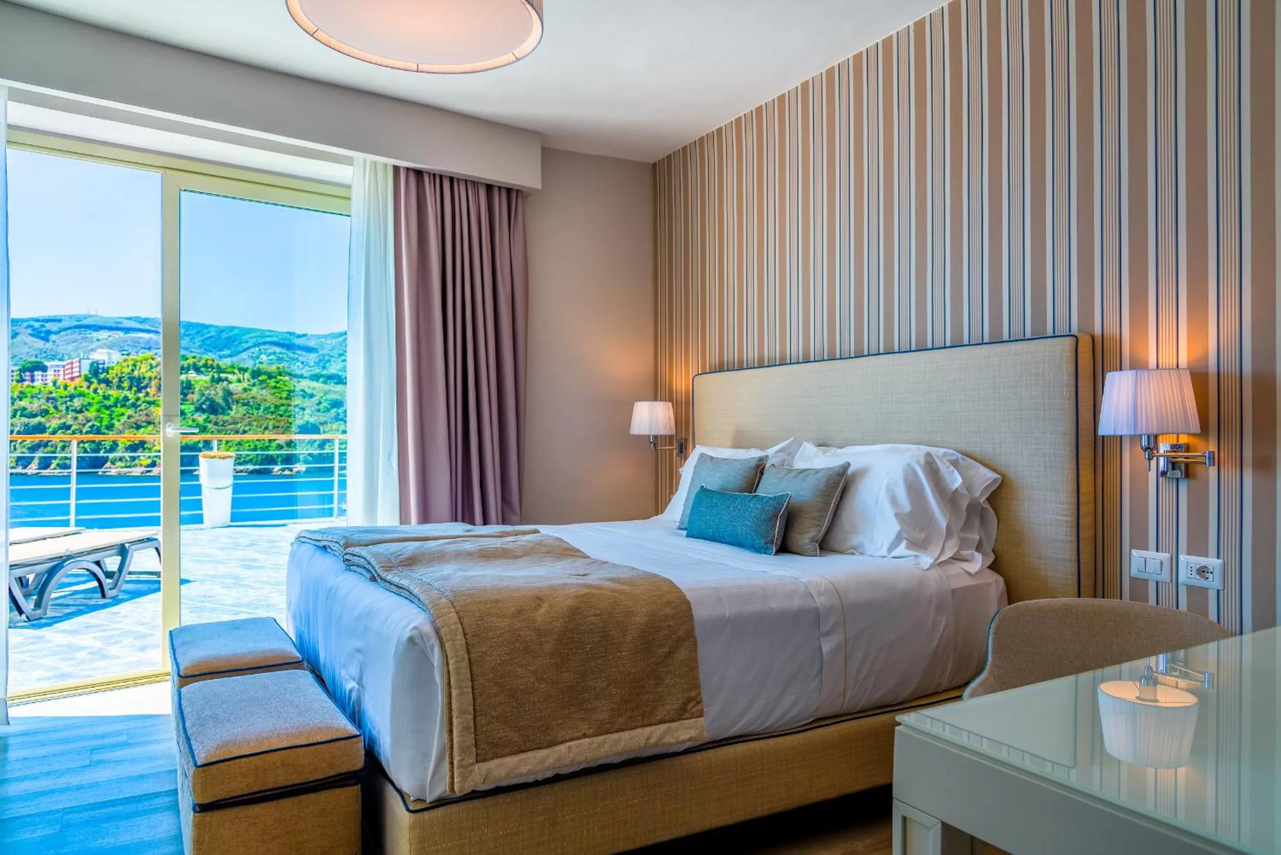 Photo of the whole room, Bed in Hotel Plaza