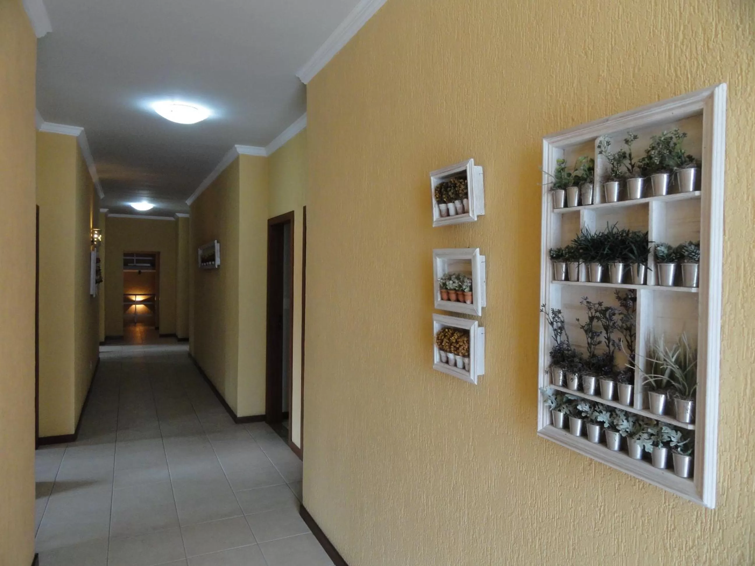 Decorative detail in Village du Soleil