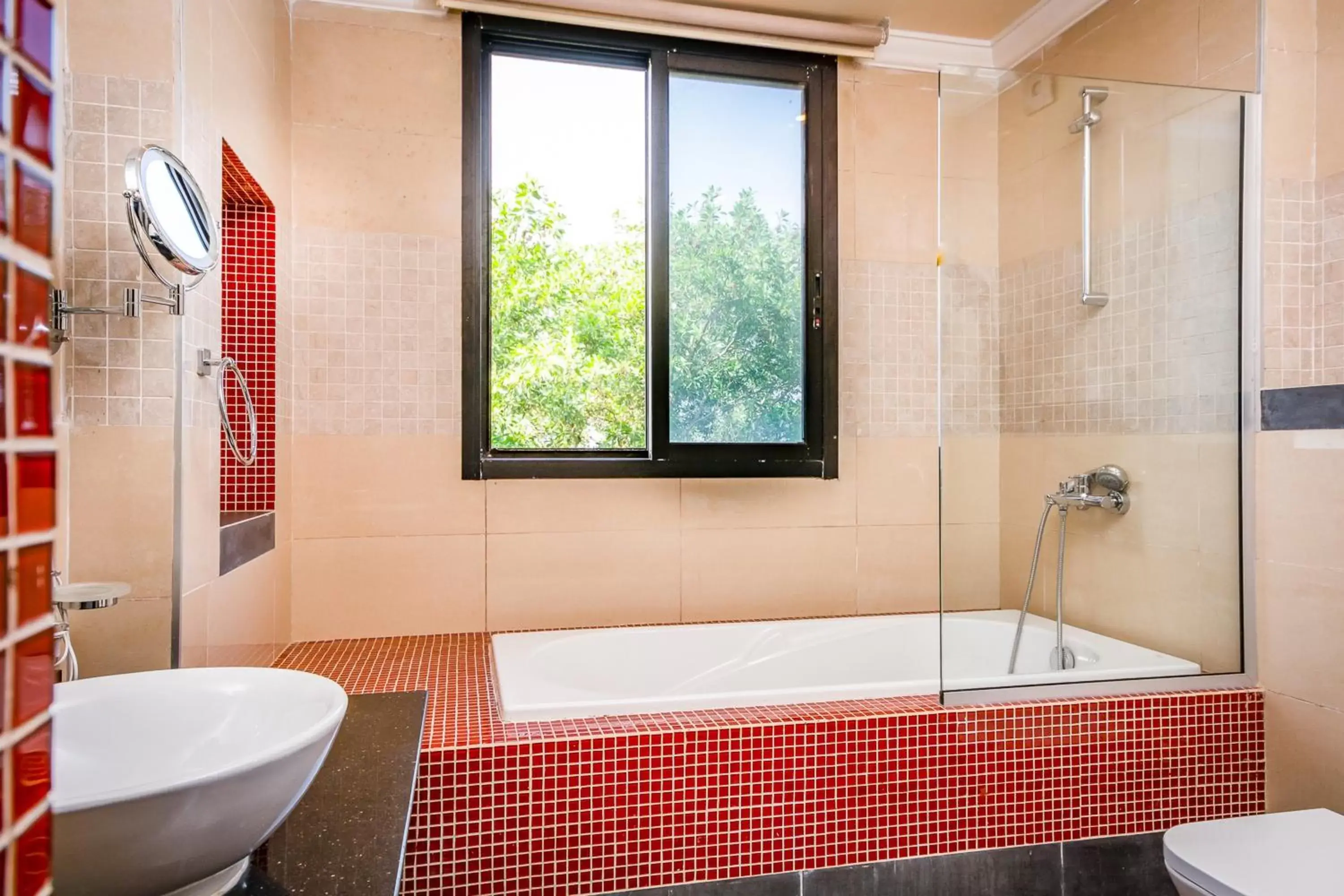 Bathroom in The Country Lodge Hotel