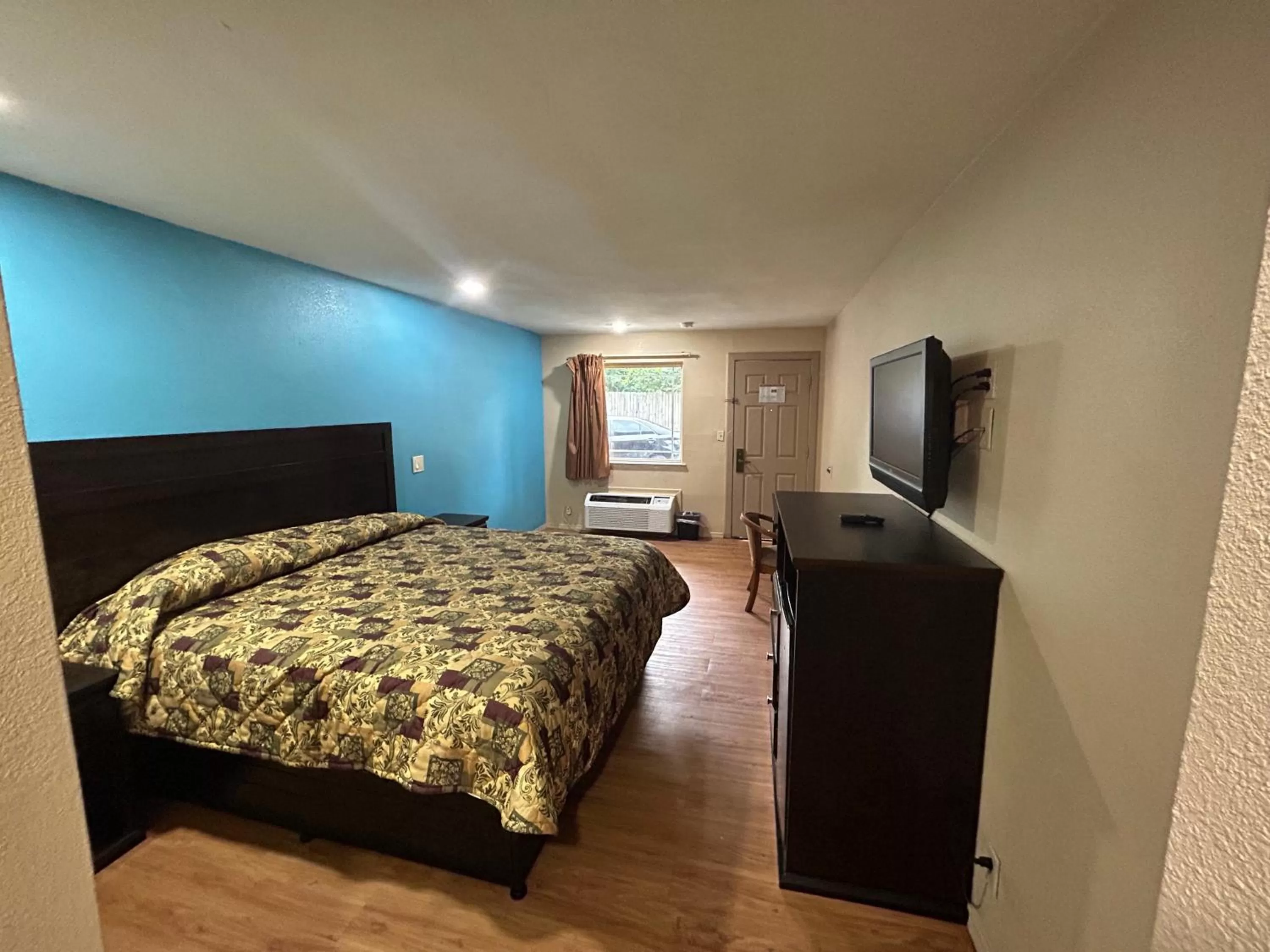 Bedroom in Blue Star inn