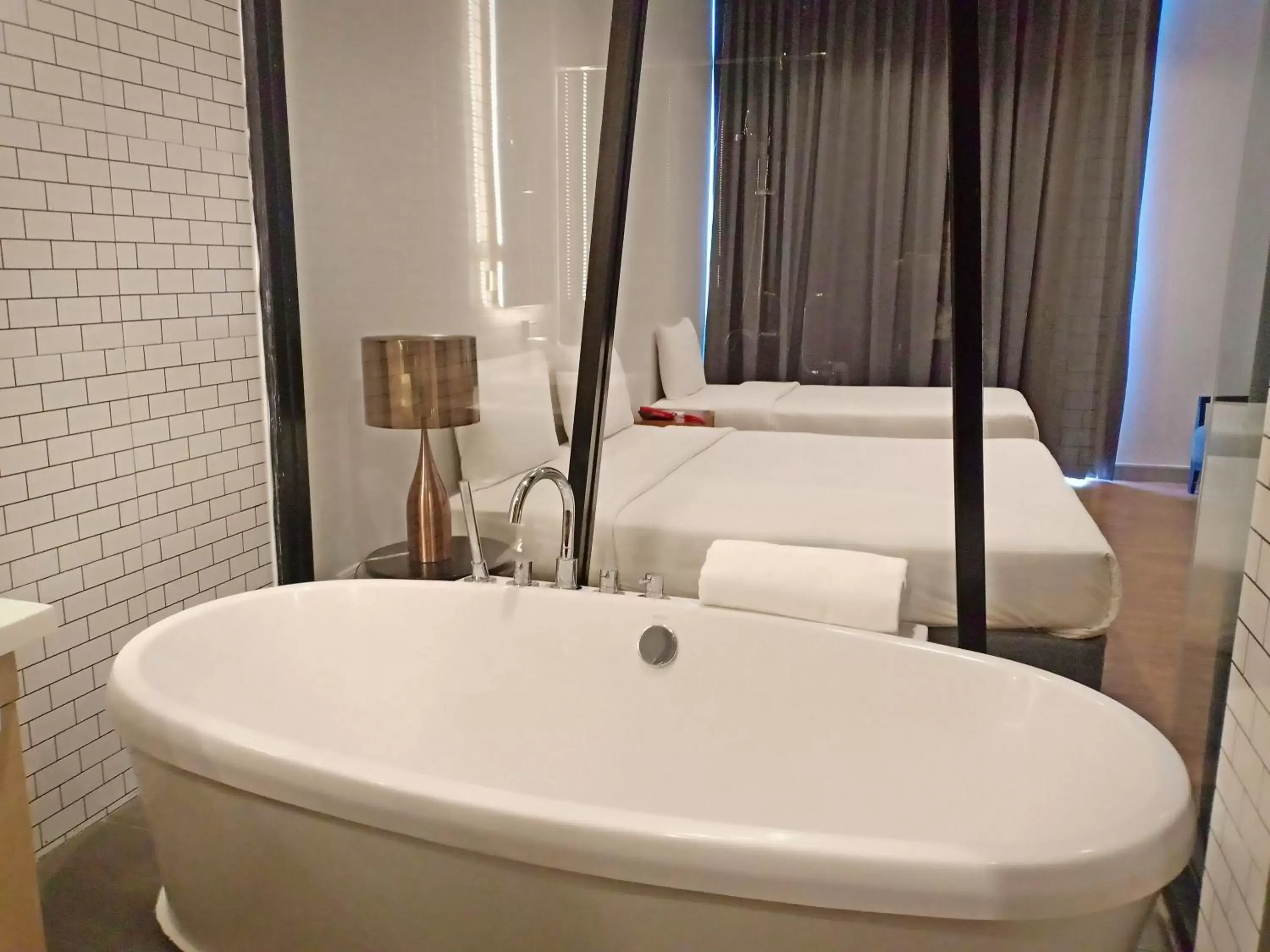 Hot Tub, Bathroom in Vismaya Suvarnabhumi Hotel