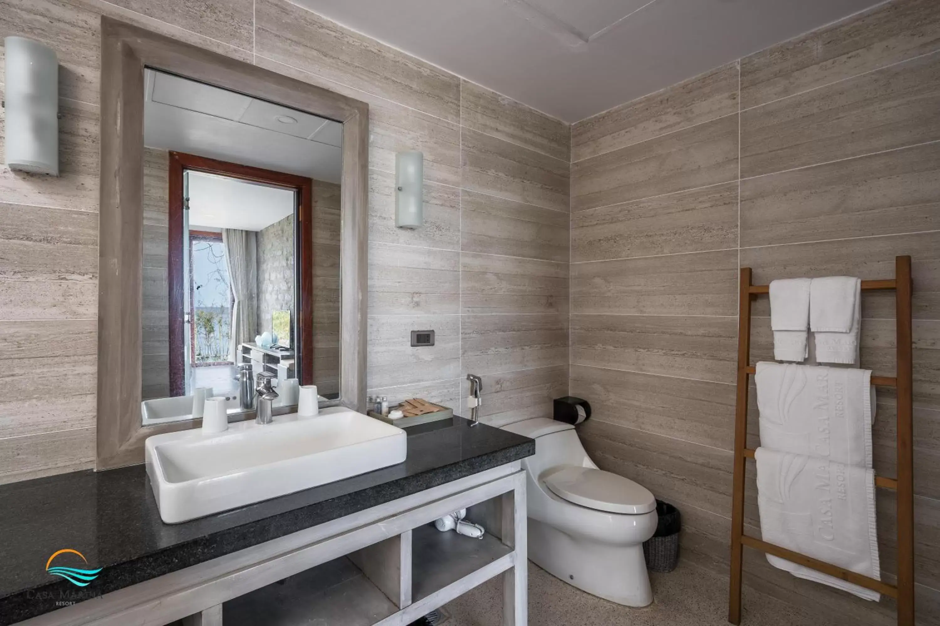 Bathroom in Casa Marina Resort