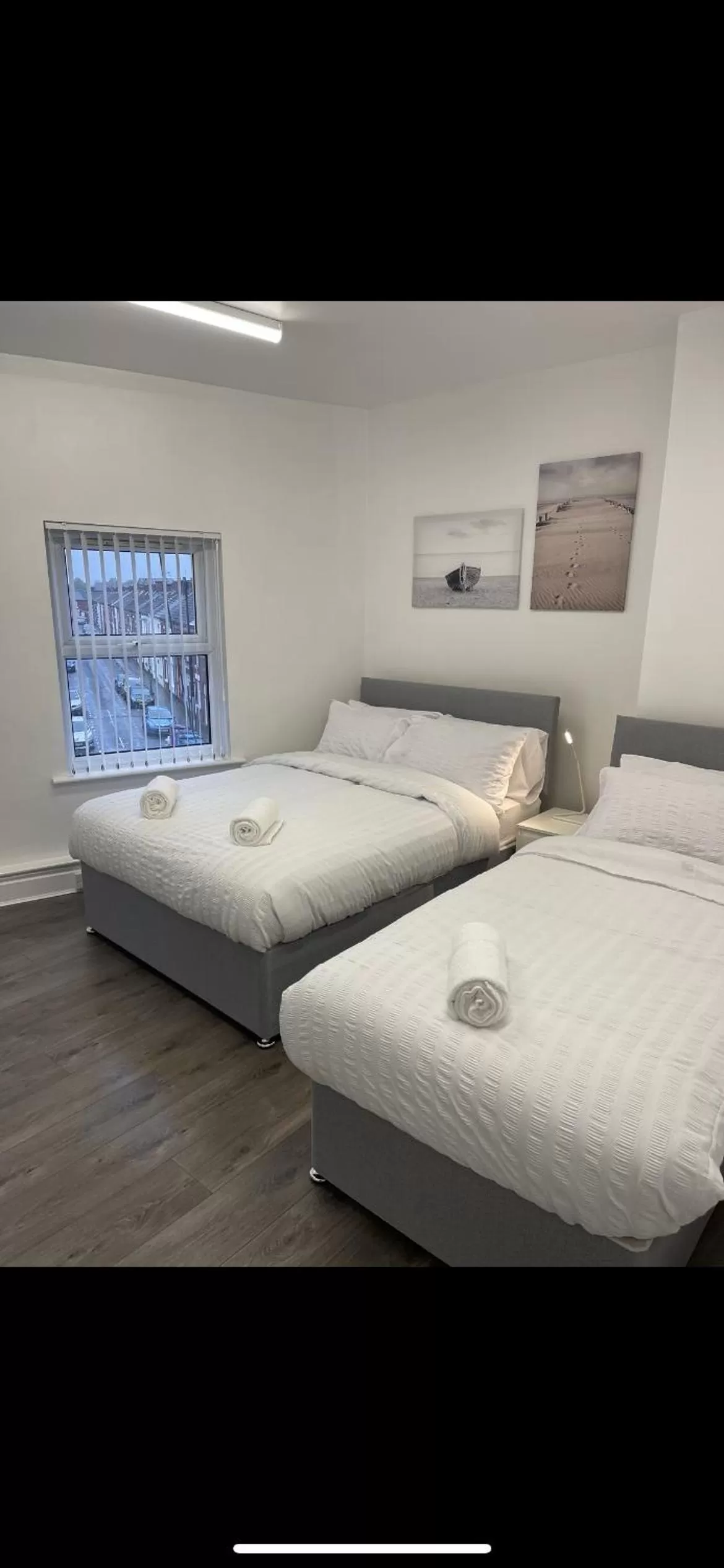 Bed in County road rooms