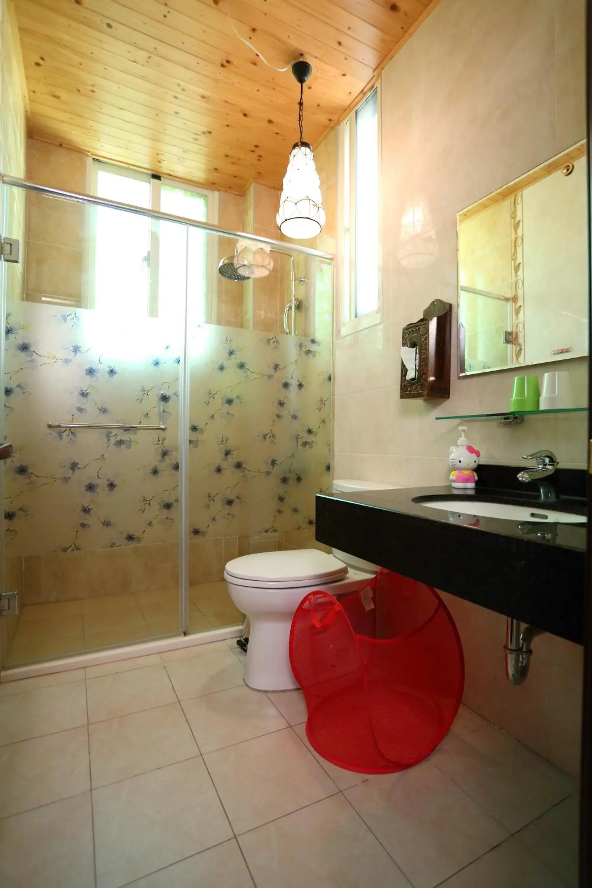 Bathroom in Hualien Paris Home B&B