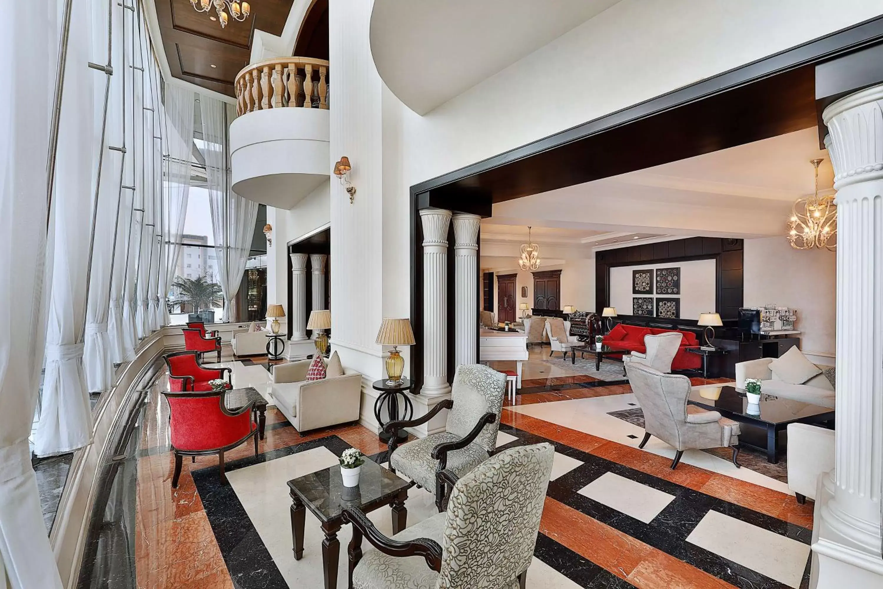 Lobby or reception, Restaurant/Places to Eat in Hilton Beirut Habtoor Grand Hotel