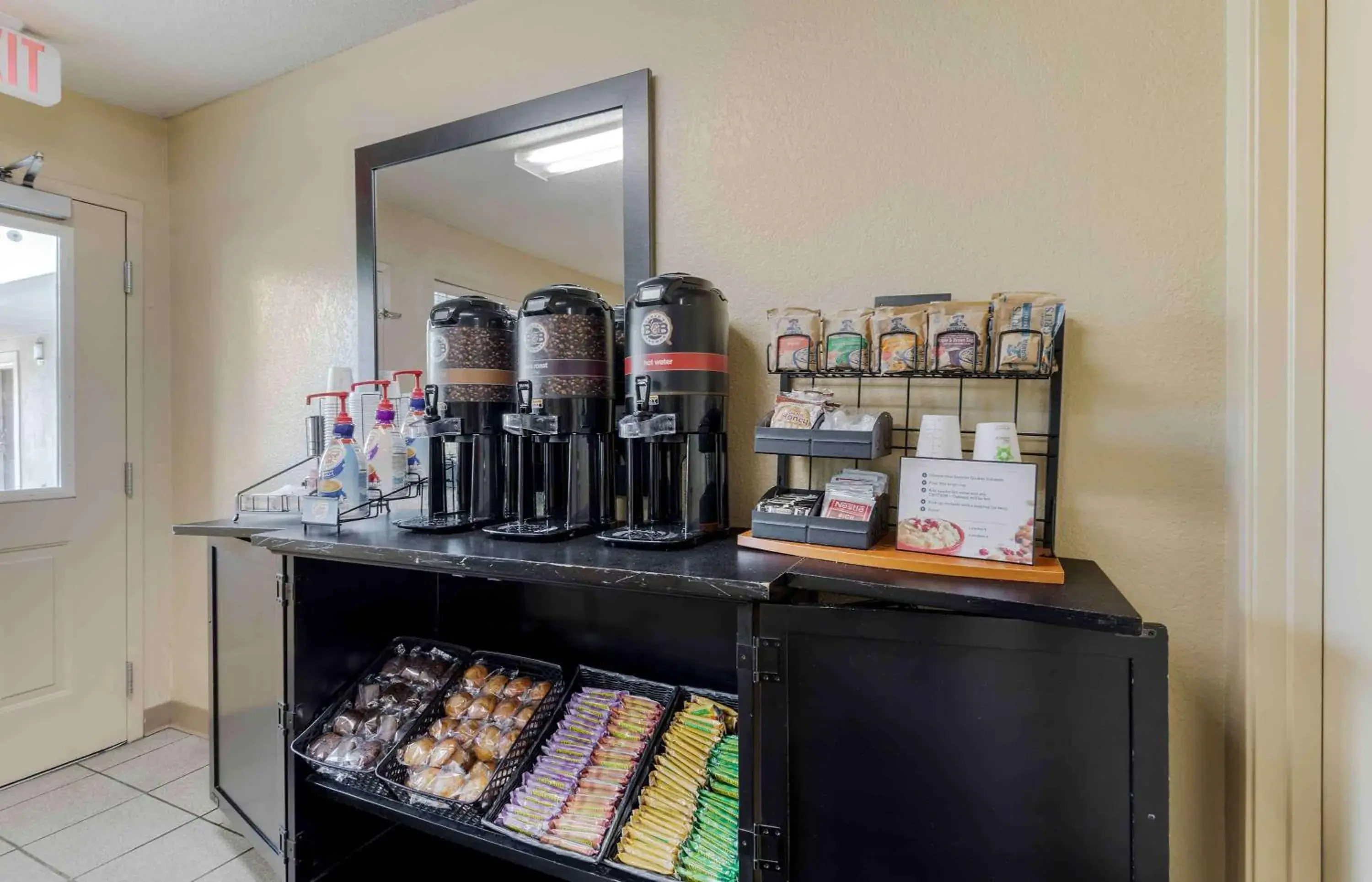 Breakfast in Extended Stay America Suites - Chattanooga - Airport