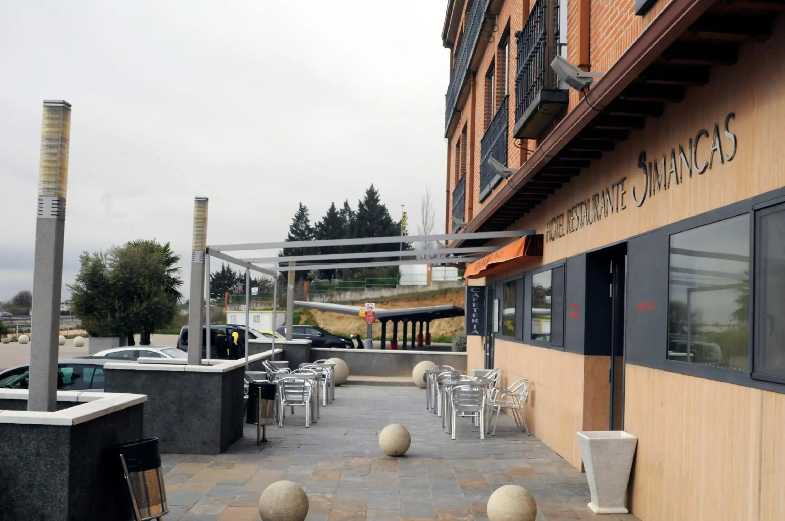 Facade/entrance, Patio/Outdoor Area in Hotel Simancas