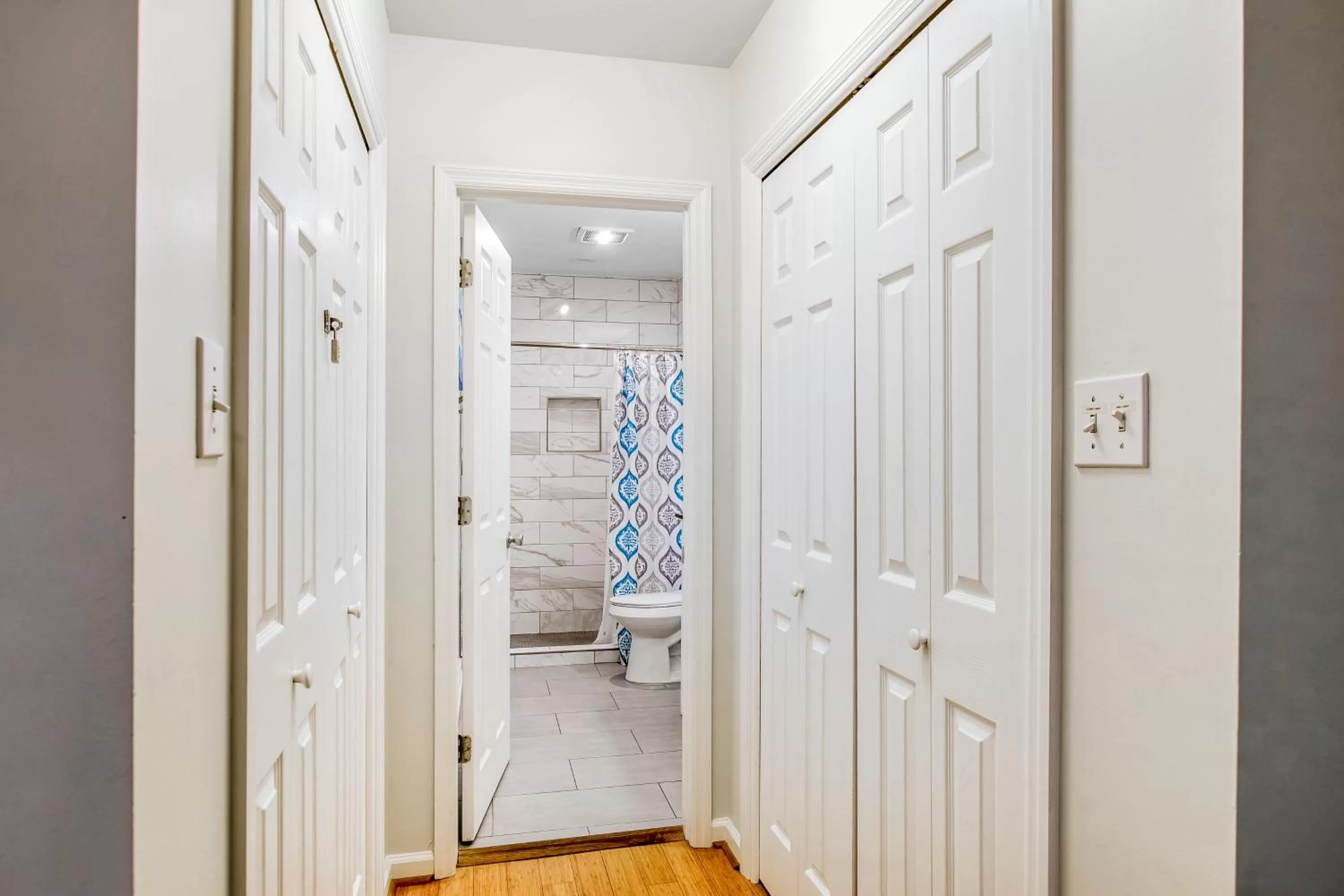 Bathroom in Tybee Turtle