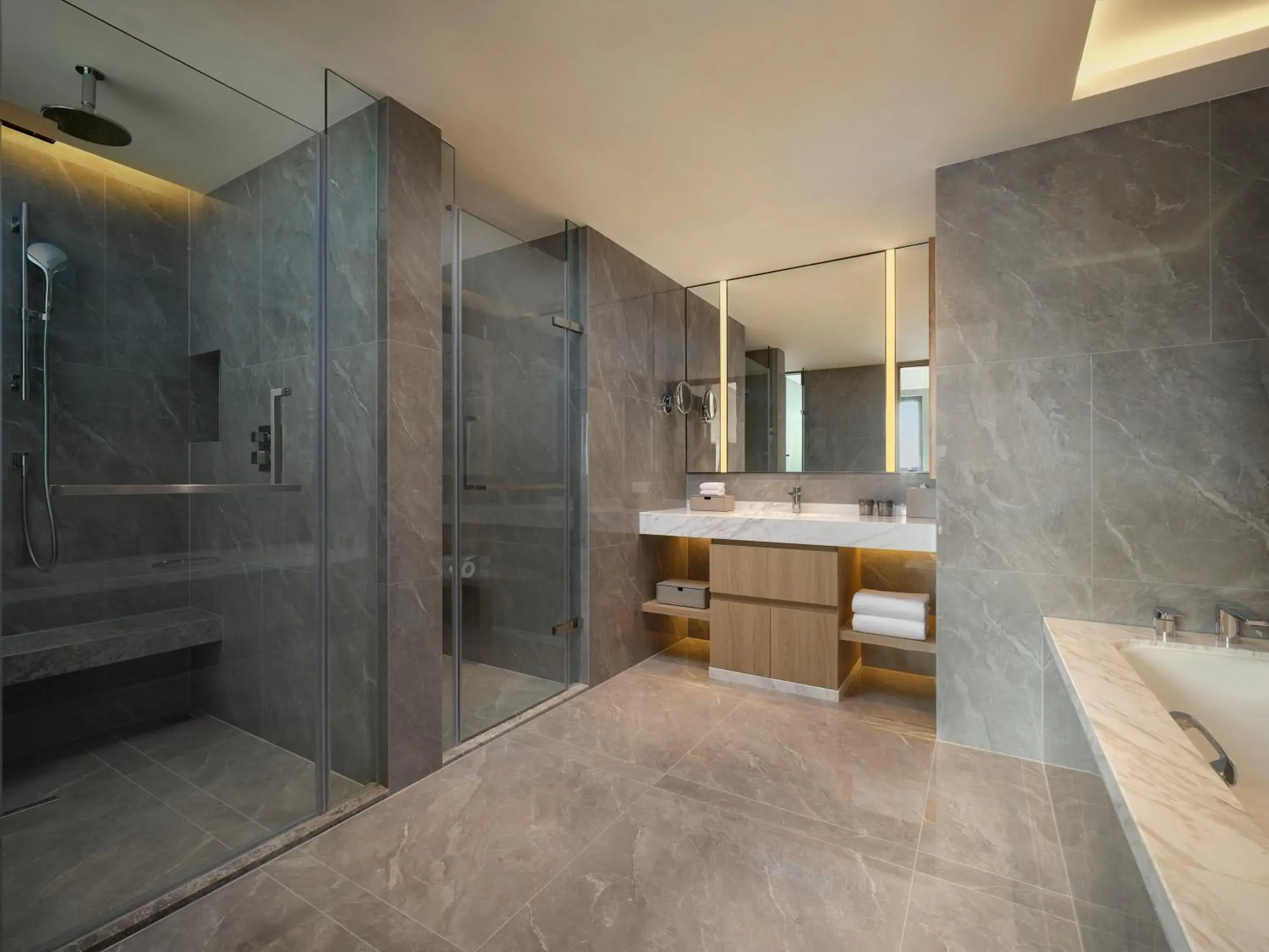 Bathroom in Courtyard By Marriott Shanghai Xujiahui