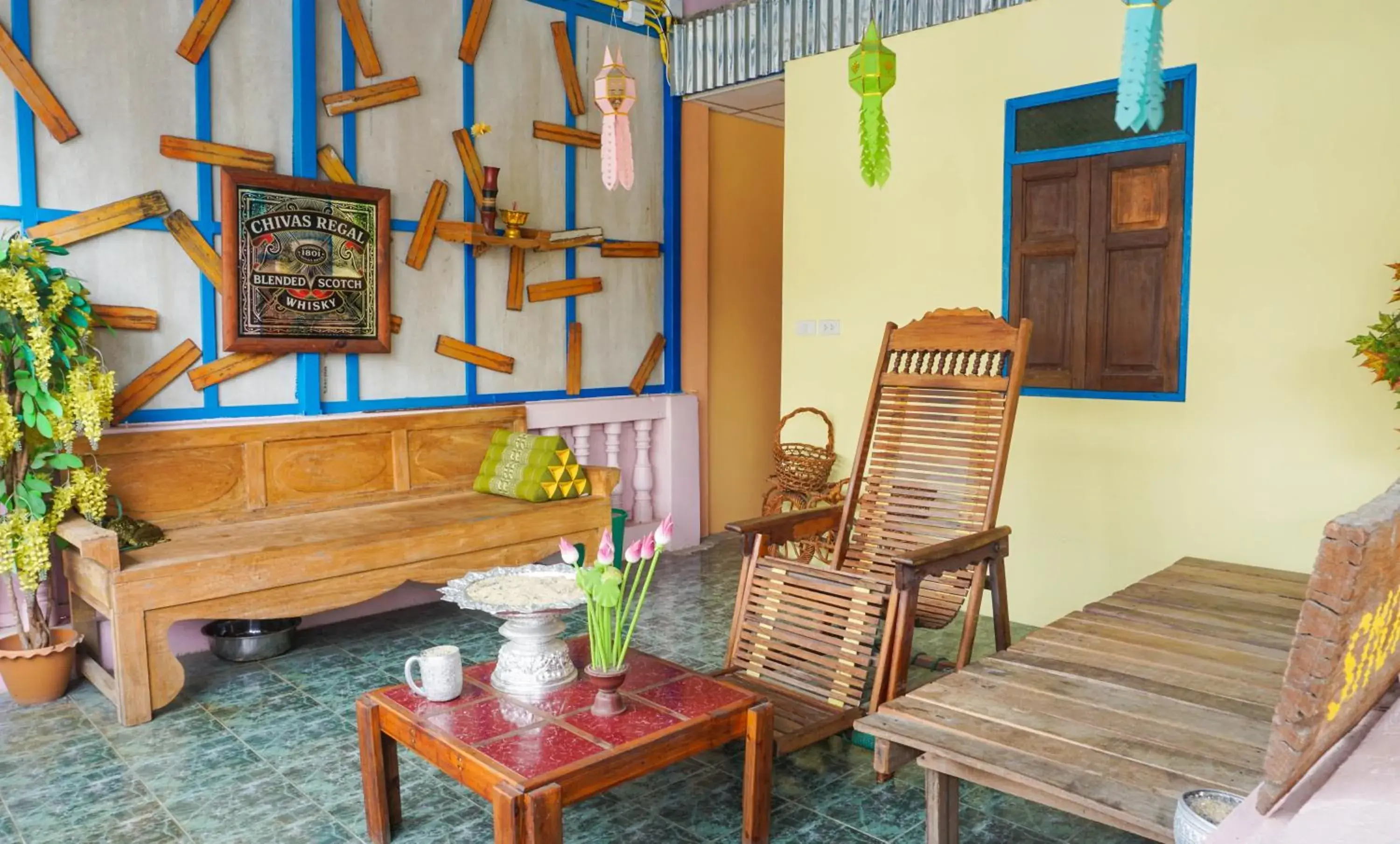 Photo of the whole room, Seating Area in ZLEEP63 Hostel