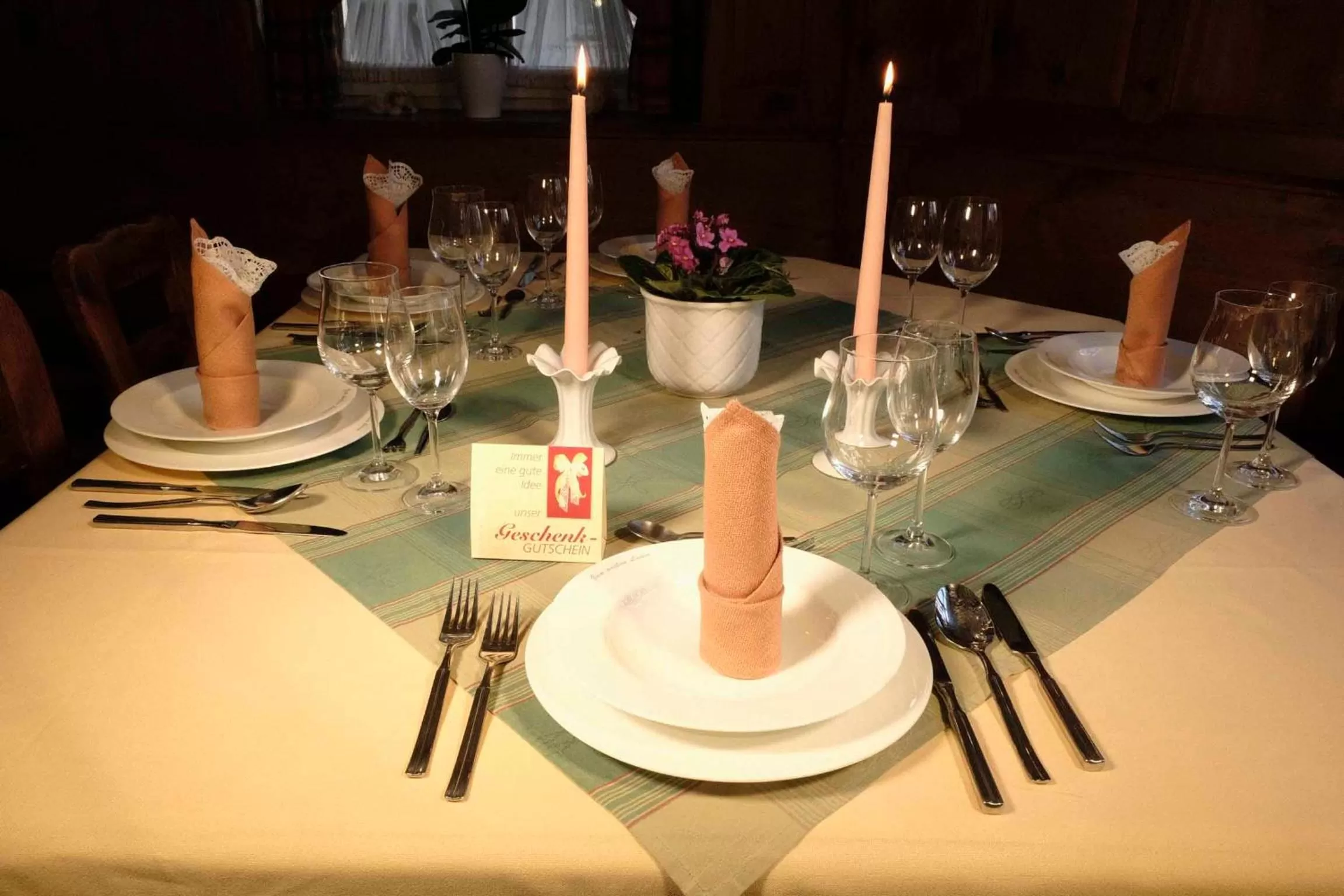 Restaurant/Places to Eat in Hotel Gasthof Zum weissen Lamm