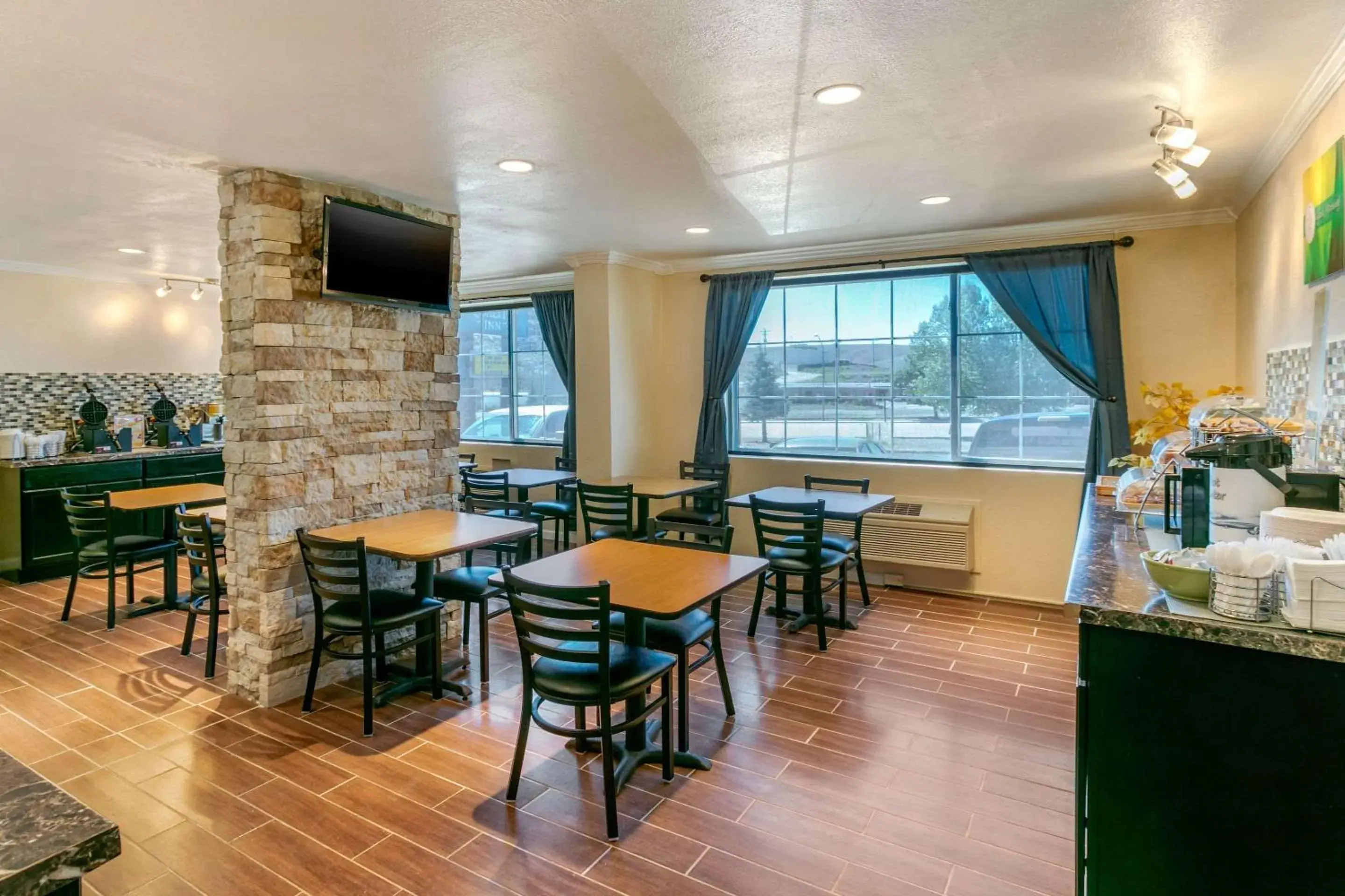 Restaurant/places to eat in Quality Inn Rawlins I-80 Restaurant/places to eat in Quality Inn Rawlins I-80