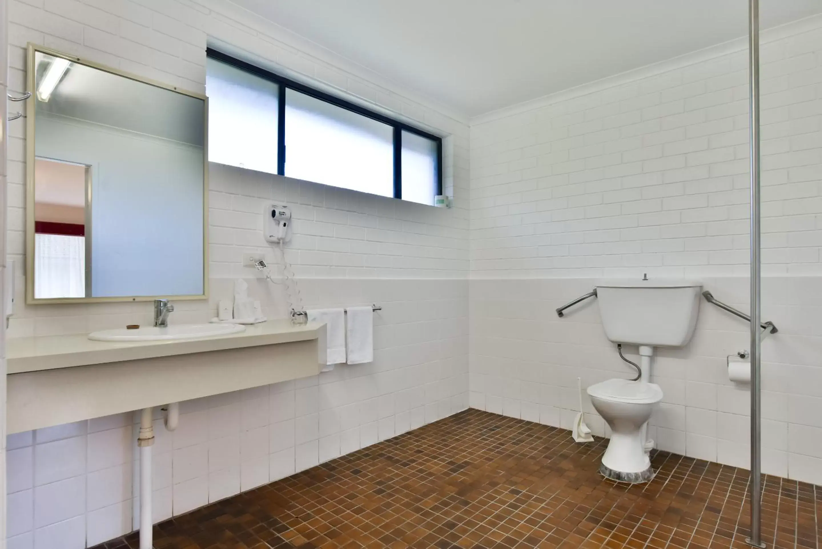 Bathroom in Big Windmill Corporate & Family Motel