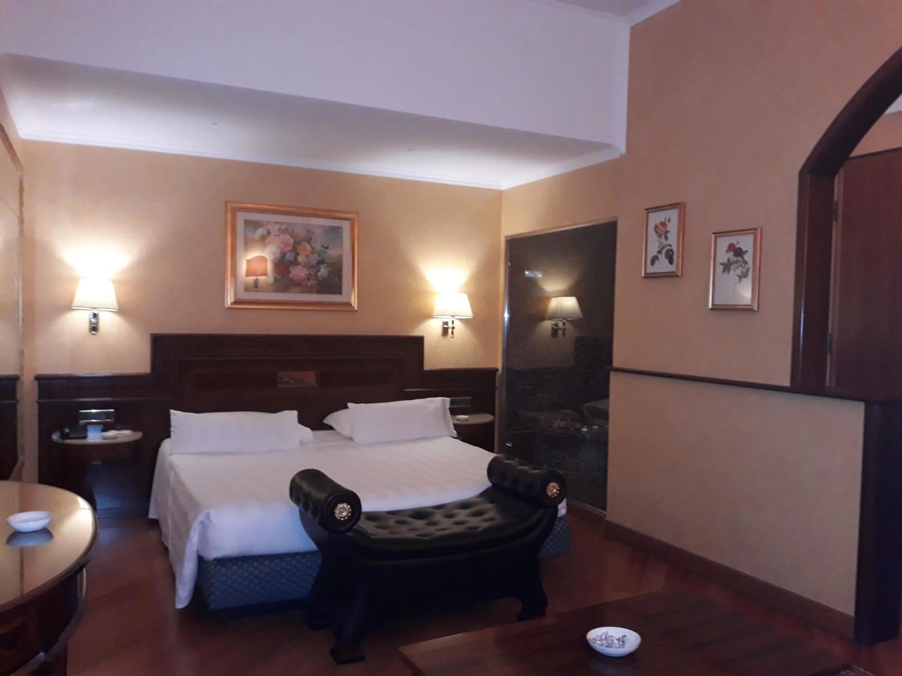 Bedroom, Bed in Hotel Motel Luna