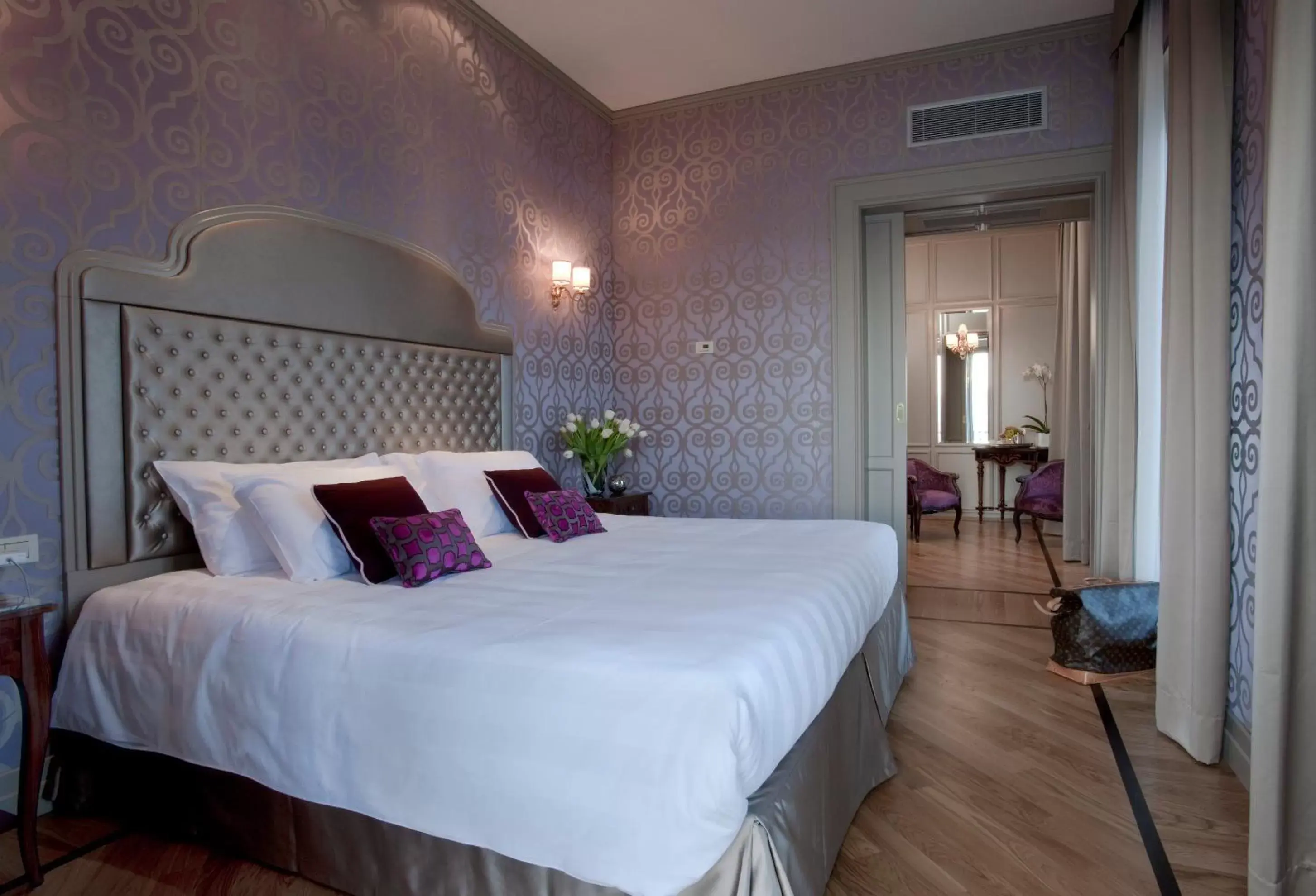 Bed in Hotel Villa Flori