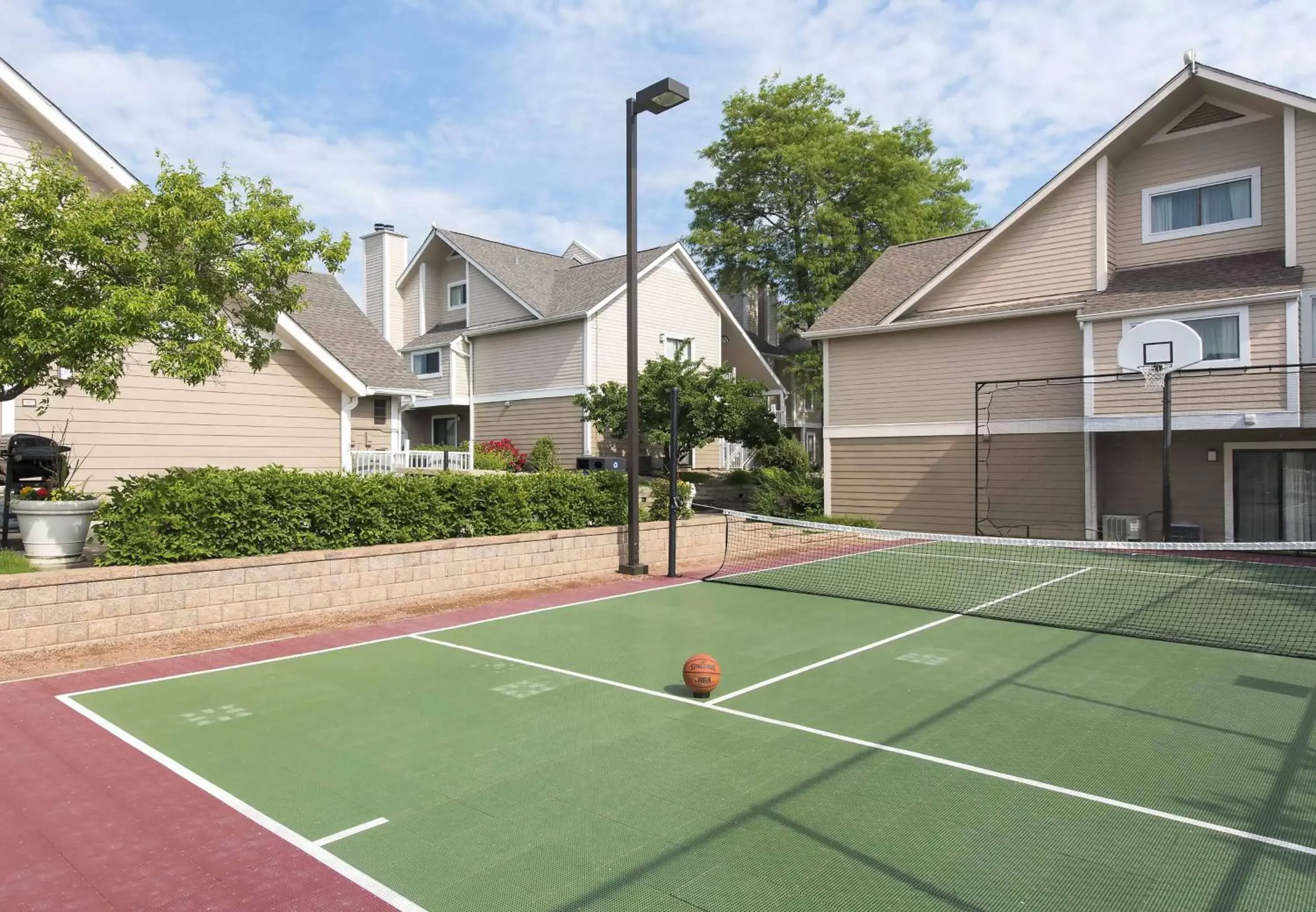 Activities, Tennis/Squash in Sonesta ES Suites Chicago - Lombard